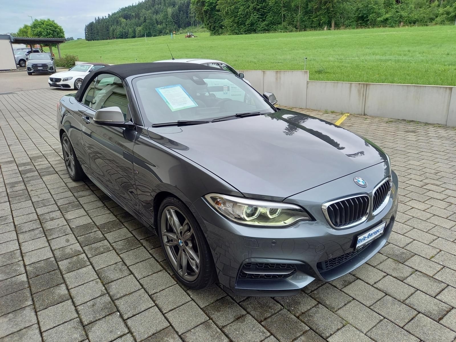 BMW M235i Steptronic-image-5