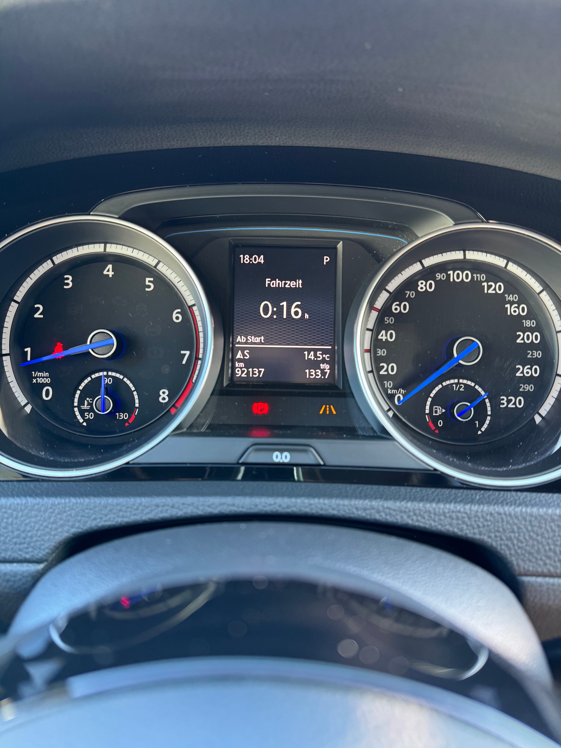 VW 2.0 TSI R DSG 4motion-image-6