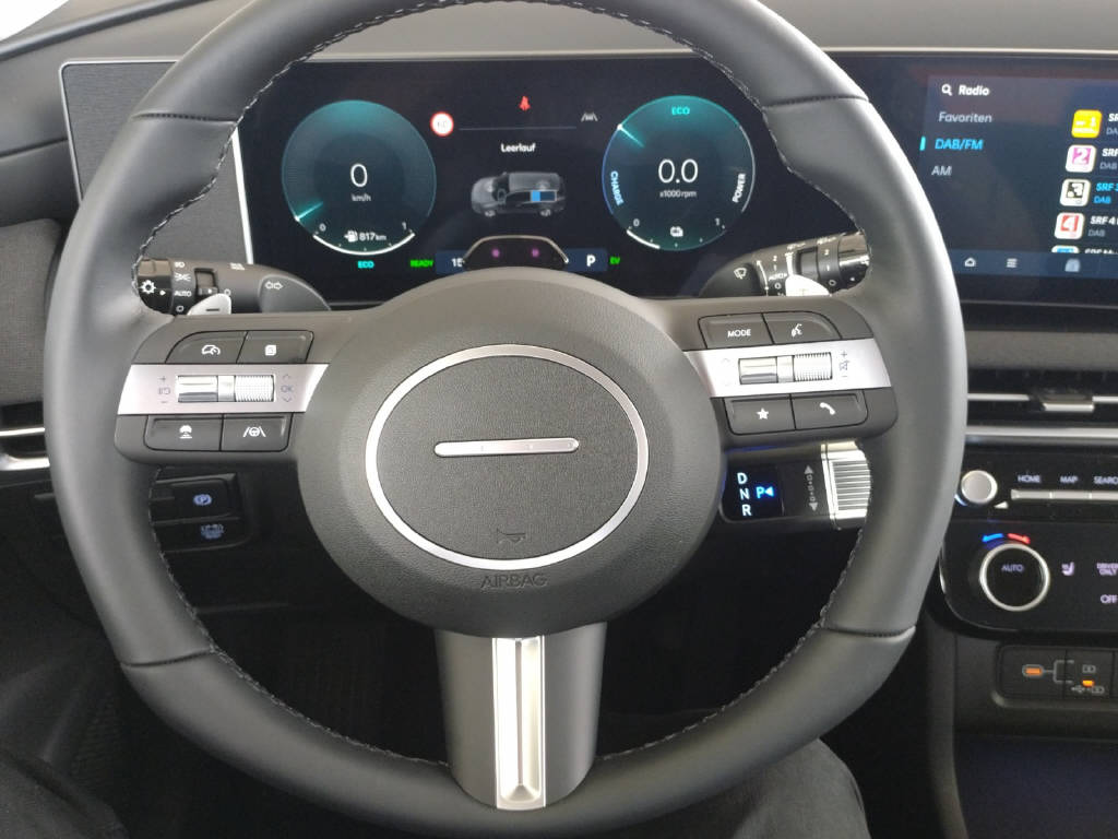 HYUNDAI TUCSON 1.6 T-GDi Hybrid Amplia 4WD-image-15