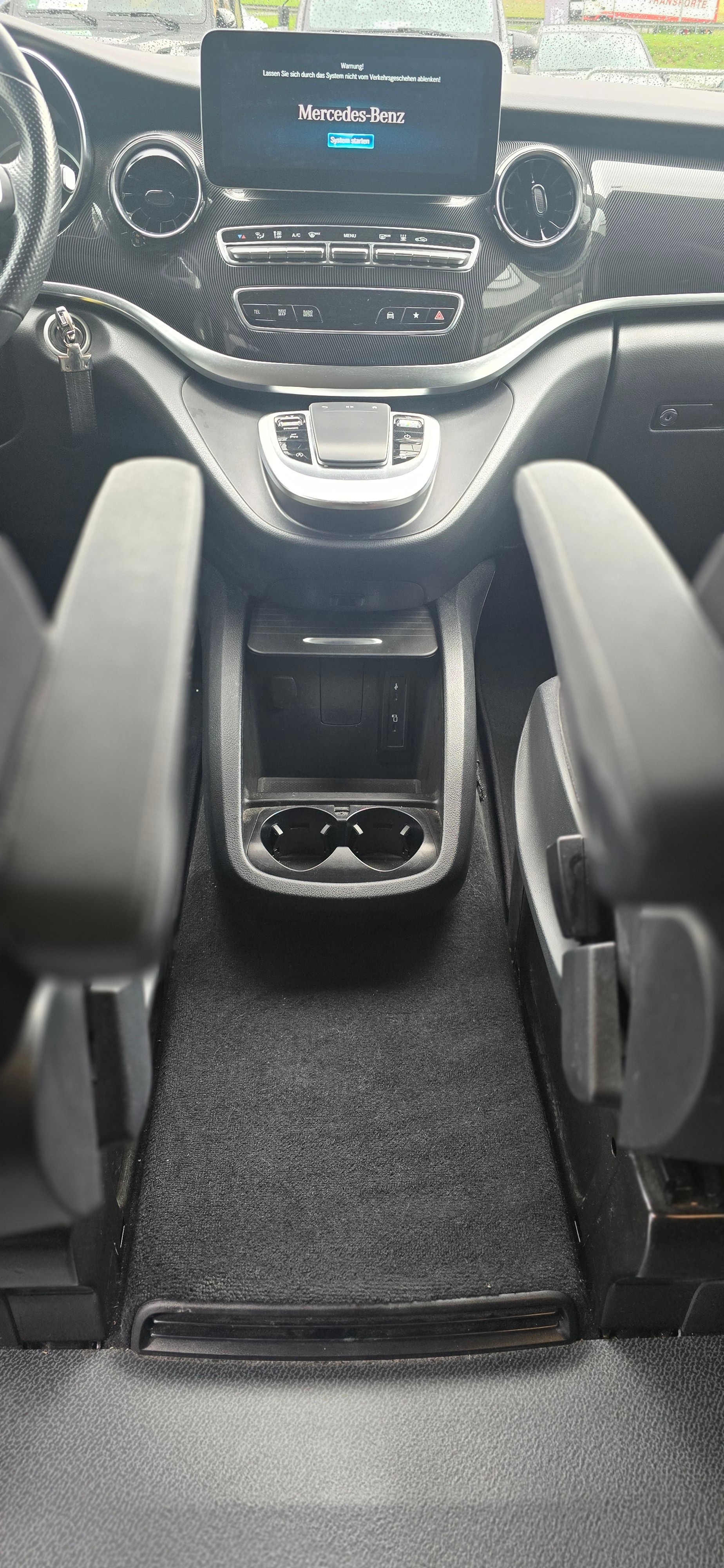 MERCEDES-BENZ V 250 d kompakt Avantgarde 4Matic 9G-Tronic-image-3
