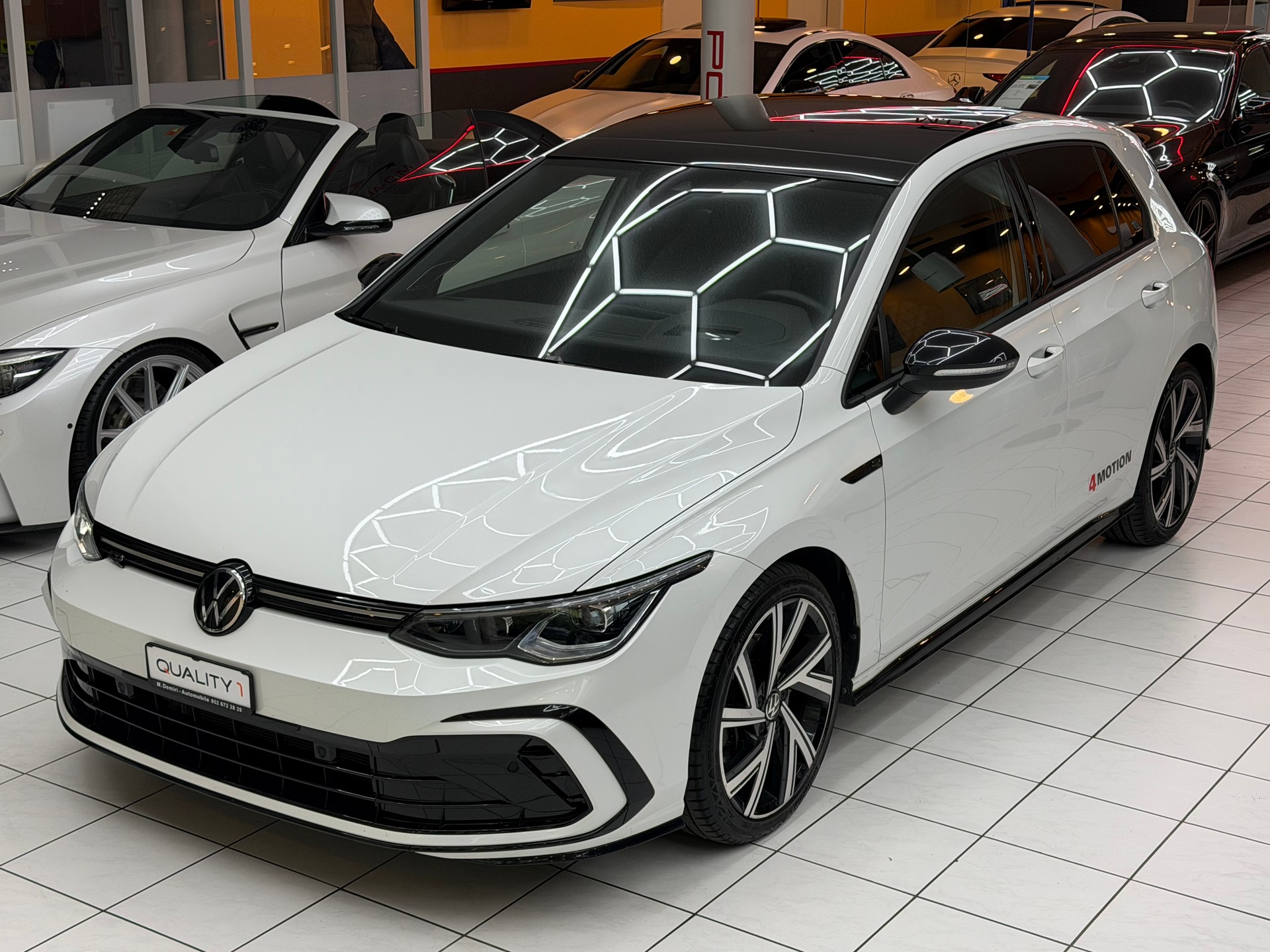 VW Golf VIII 2.0 TSI R-Line DSG 4motion-image-5