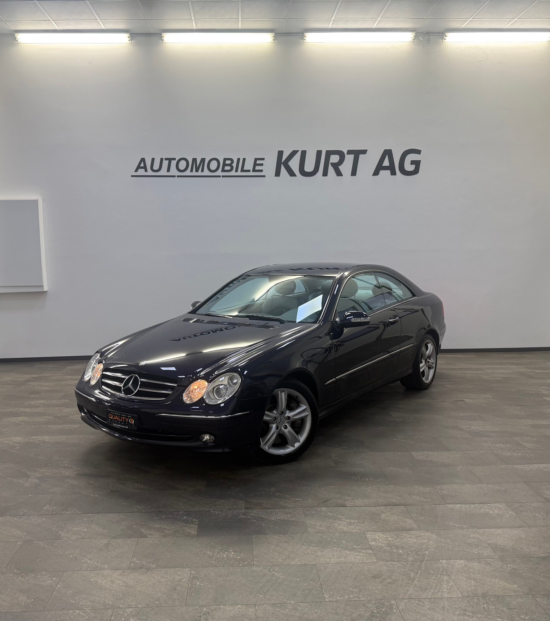 MERCEDES-BENZ CLK 500 Elégance Automatic-image-0
