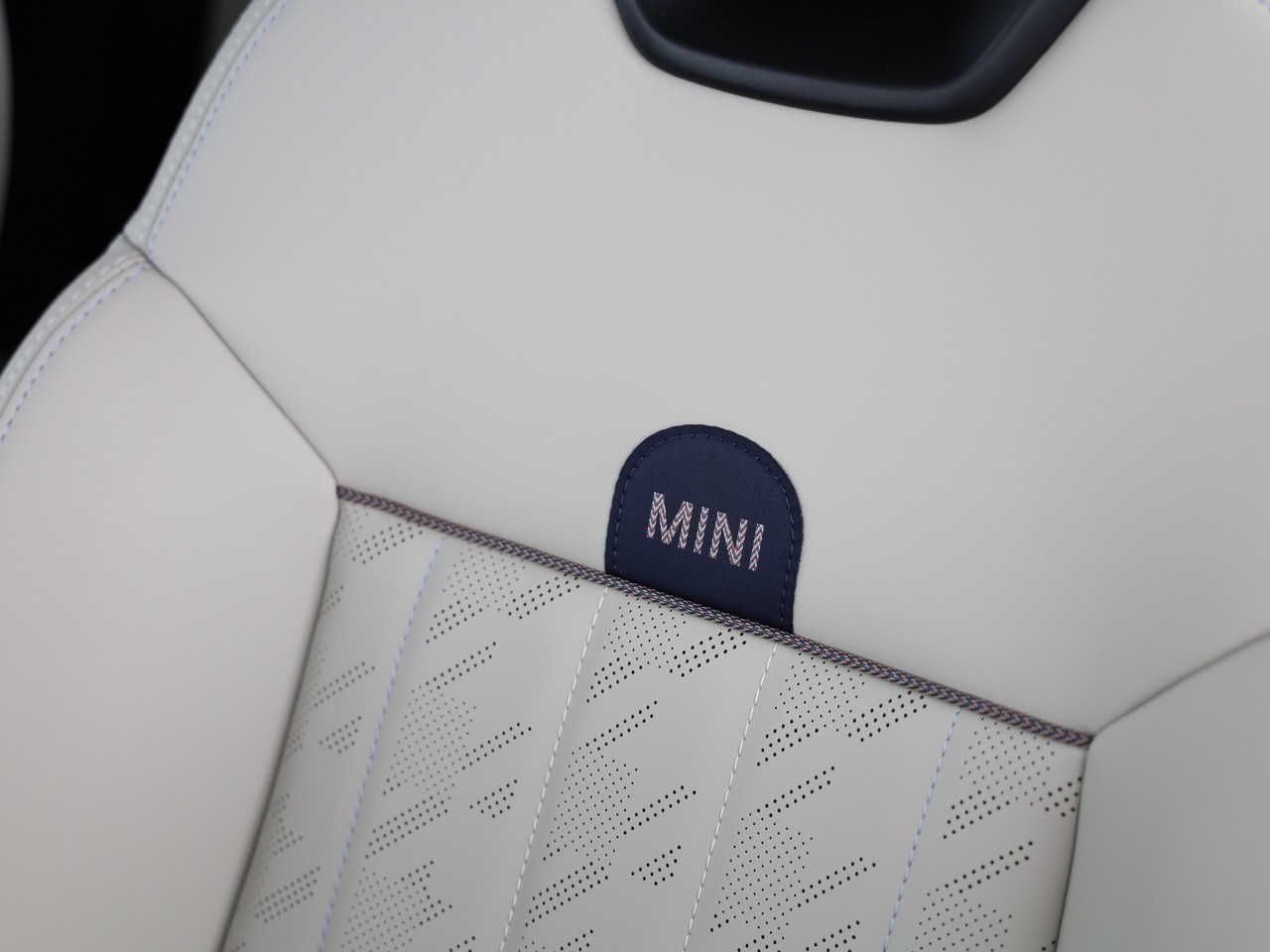 MINI Cooper S Cabriolet DKG-image-8