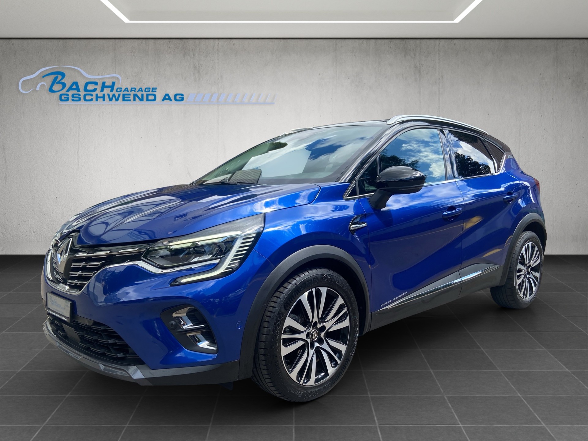 RENAULT Captur 1.6 E-Tech Initiale Paris DHT-image-0