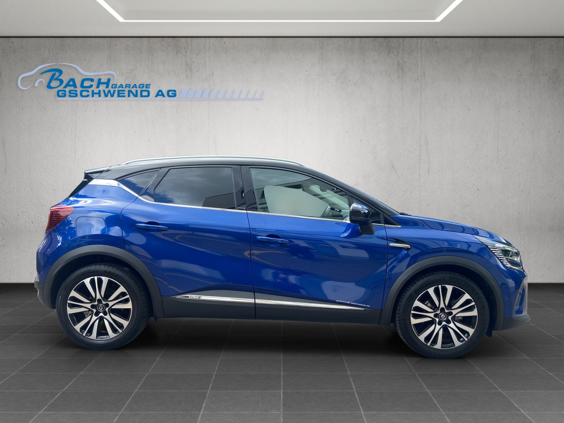 RENAULT Captur 1.6 E-Tech Initiale Paris DHT-image-2