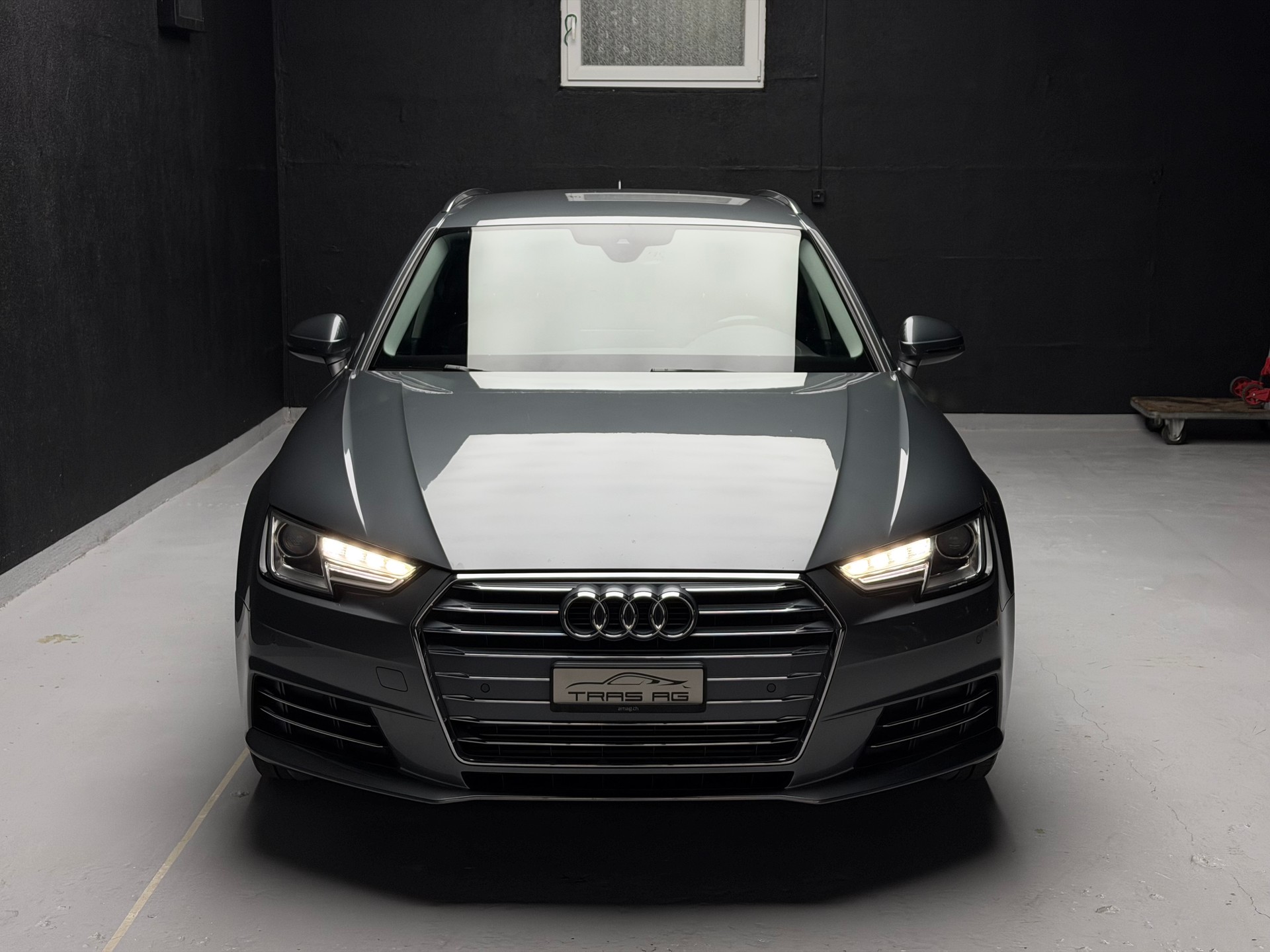 AUDI A4 Avant 2.0 TFSI Sport S-tronic • Virtual Cockpit-image-1