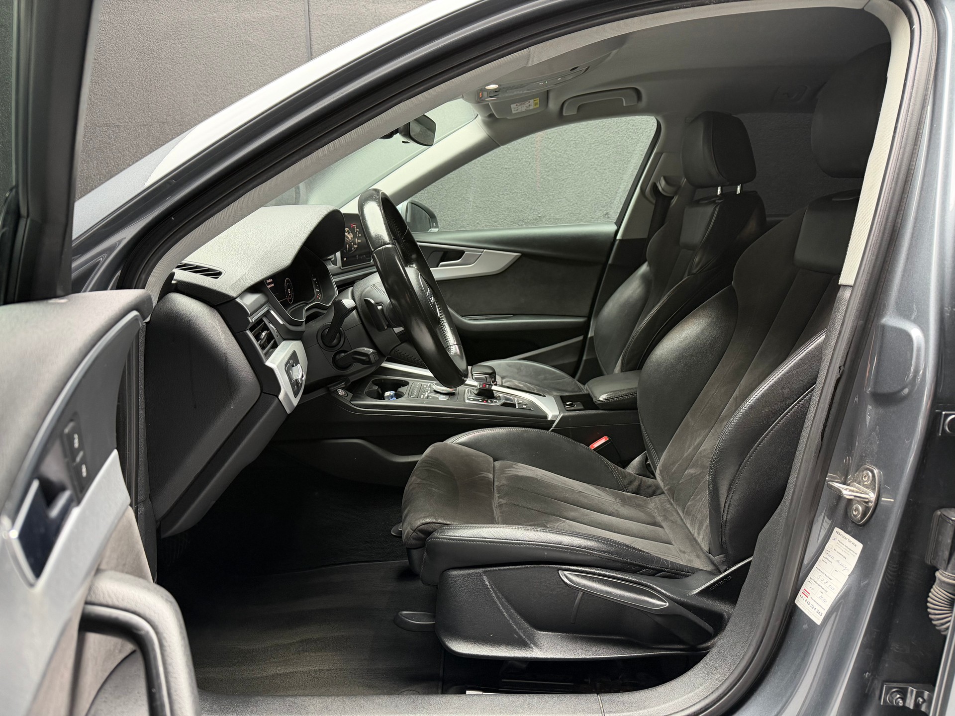 AUDI A4 Avant 2.0 TFSI Sport S-tronic • Virtual Cockpit-image-4