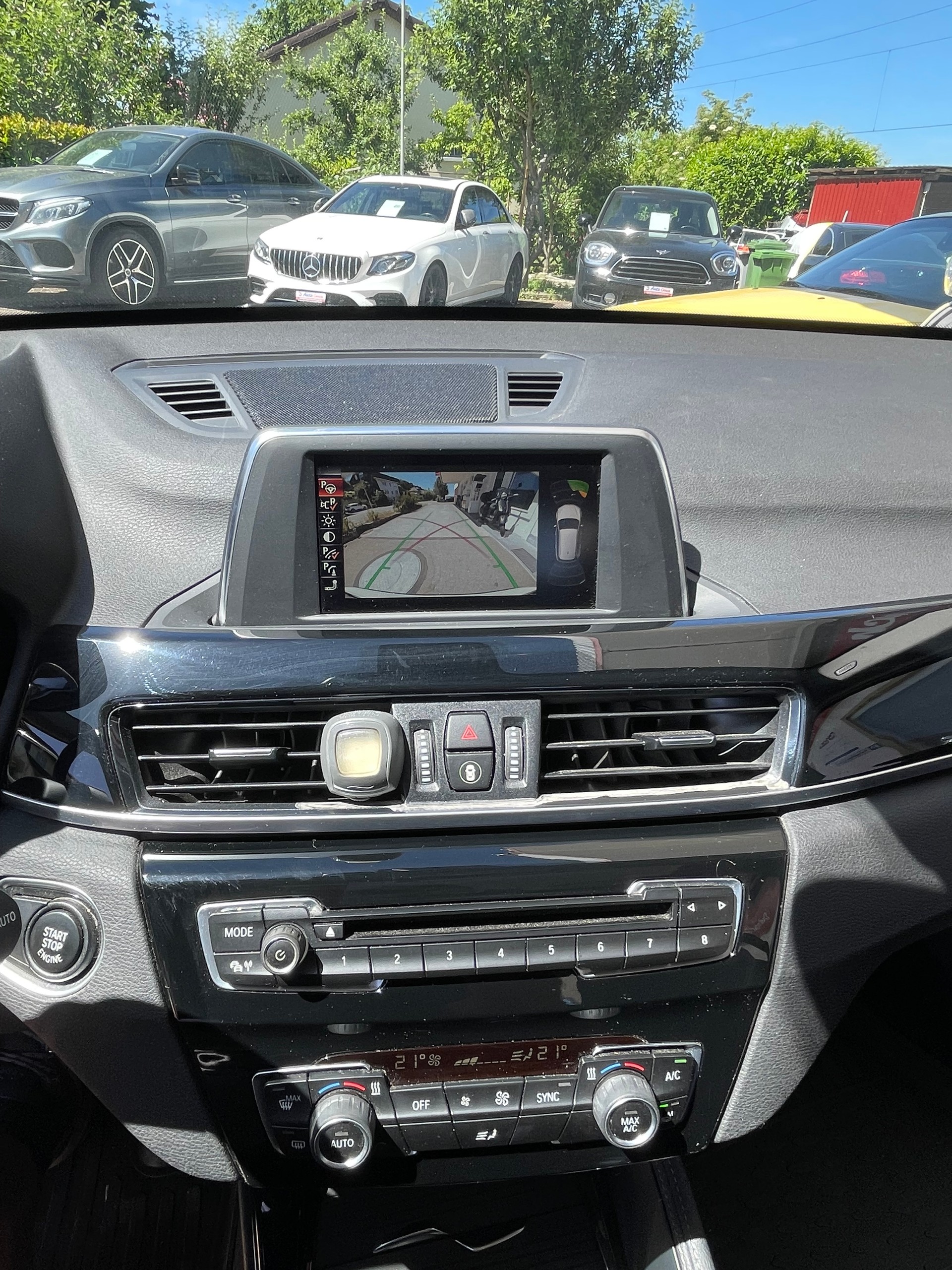 BMW X1 xDrive 20d Sport Line-image-7