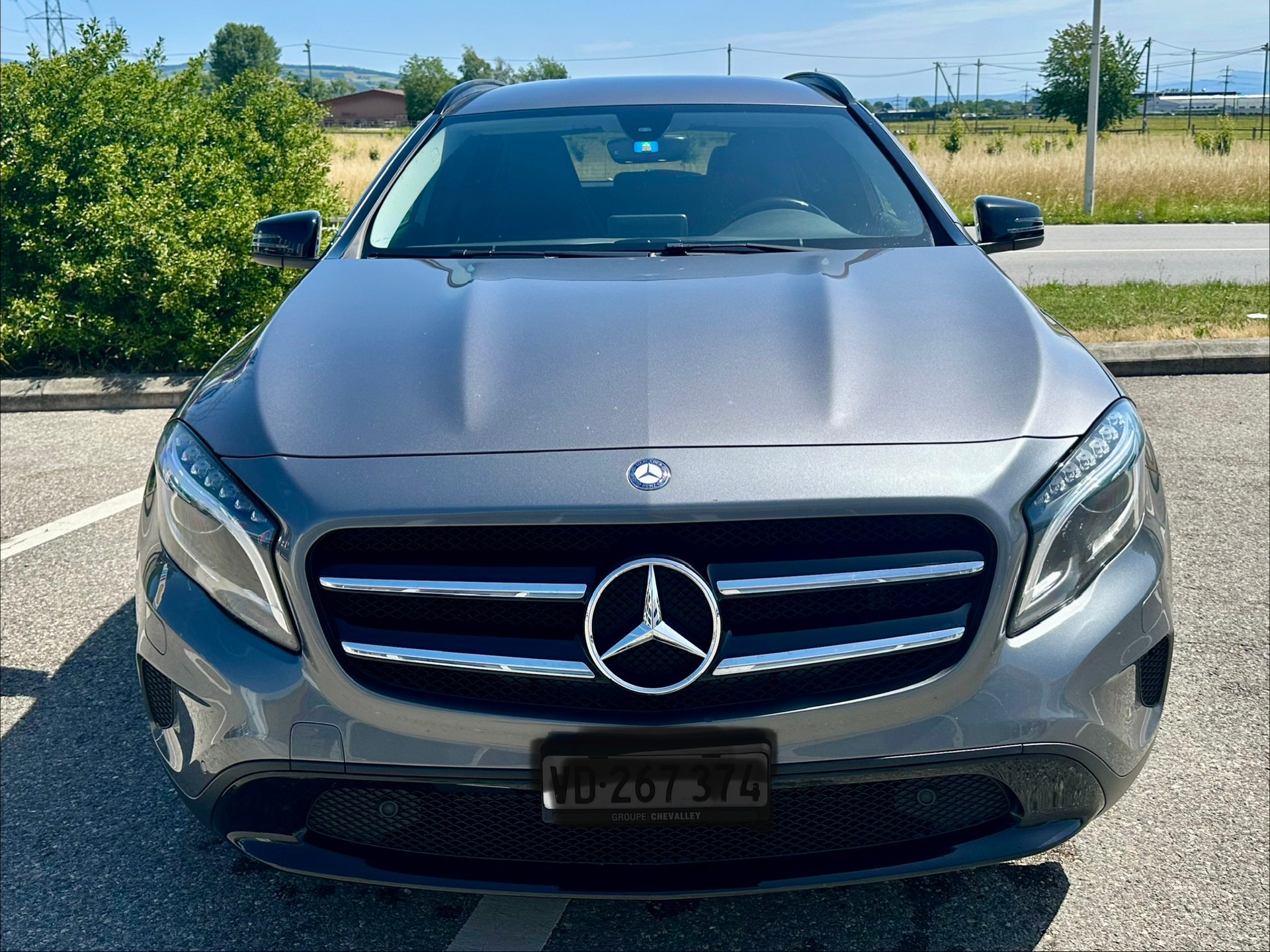 MERCEDES-BENZ GLA 200-image-1