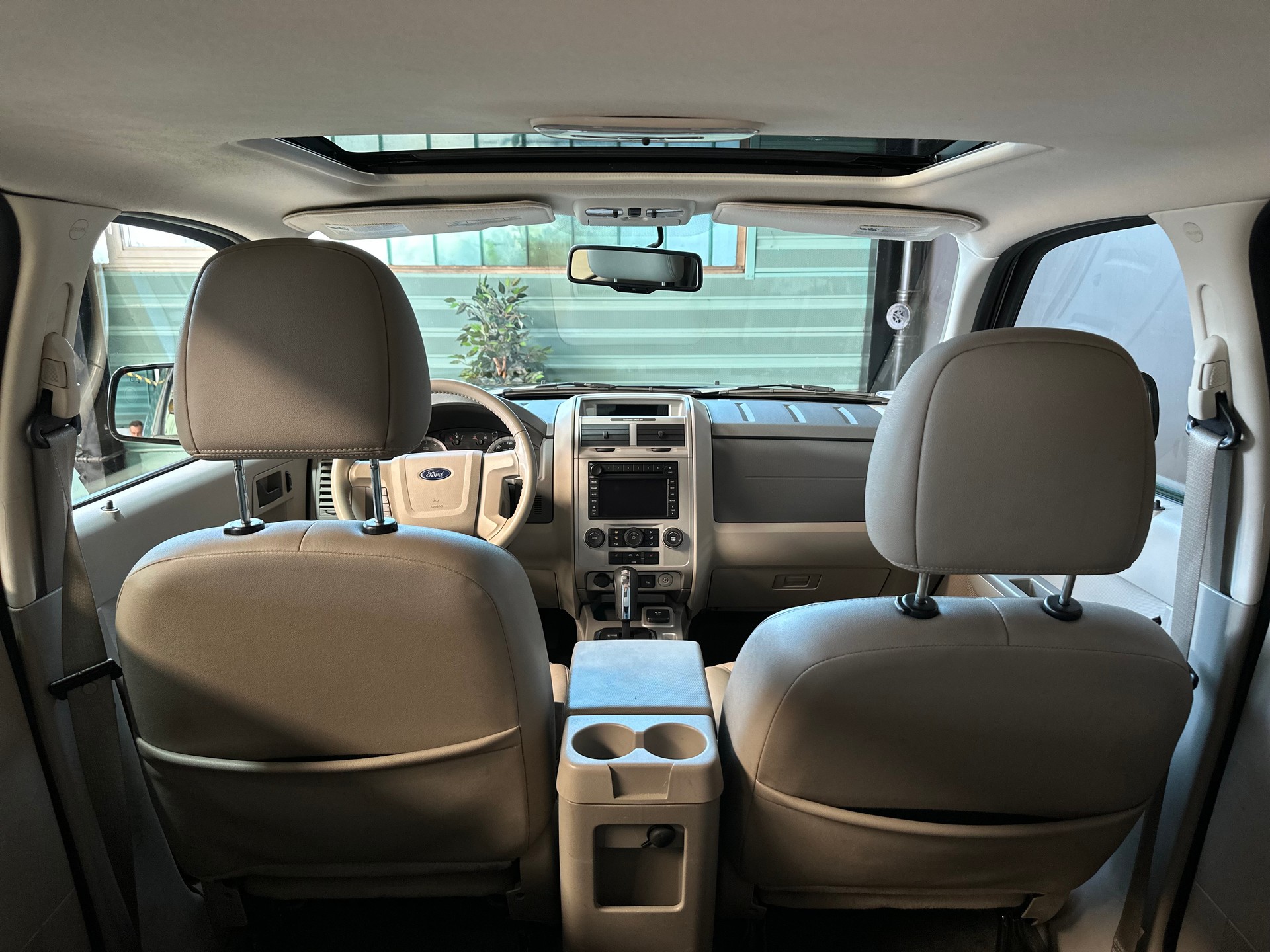 FORD ESCAPE Hybrid-image-8