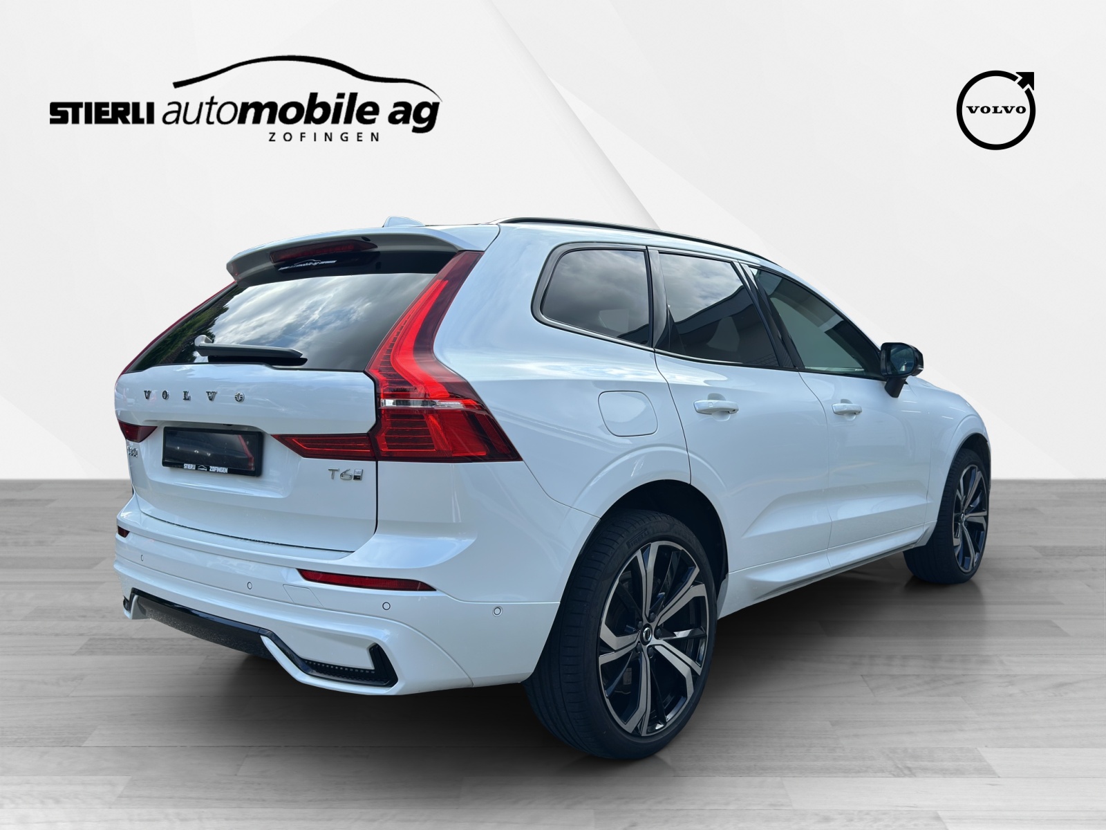 VOLVO XC60 2.0 T6 TE Ultra Dark eAWD-image-4
