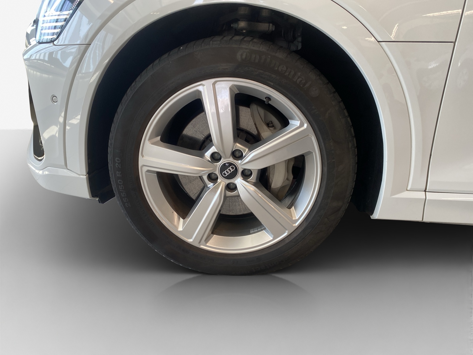 AUDI e-tron 55 Sportback S Line quattro-image-14