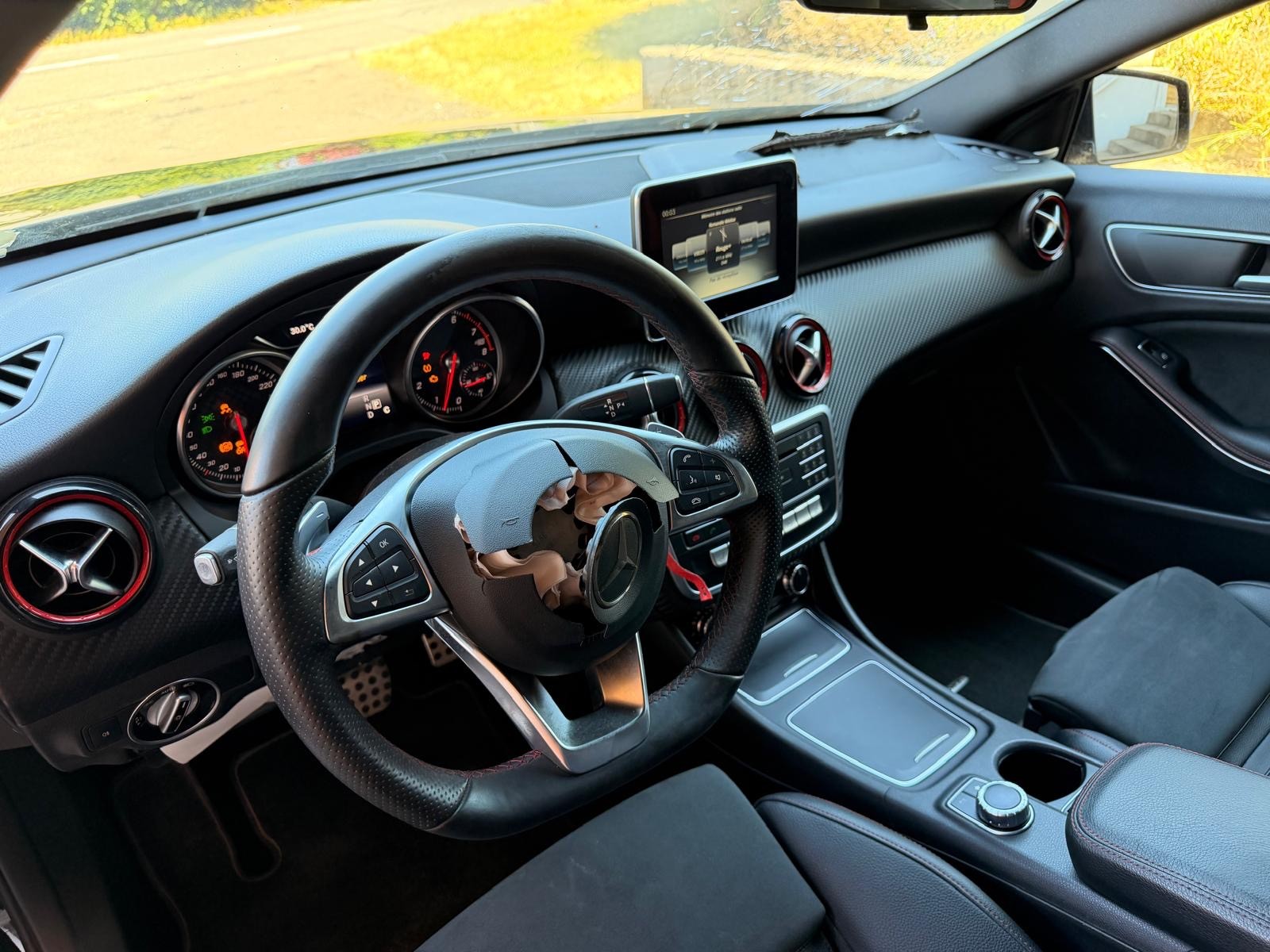 MERCEDES-BENZ A 250 Sport 4Matic 7G-DCT-image-7