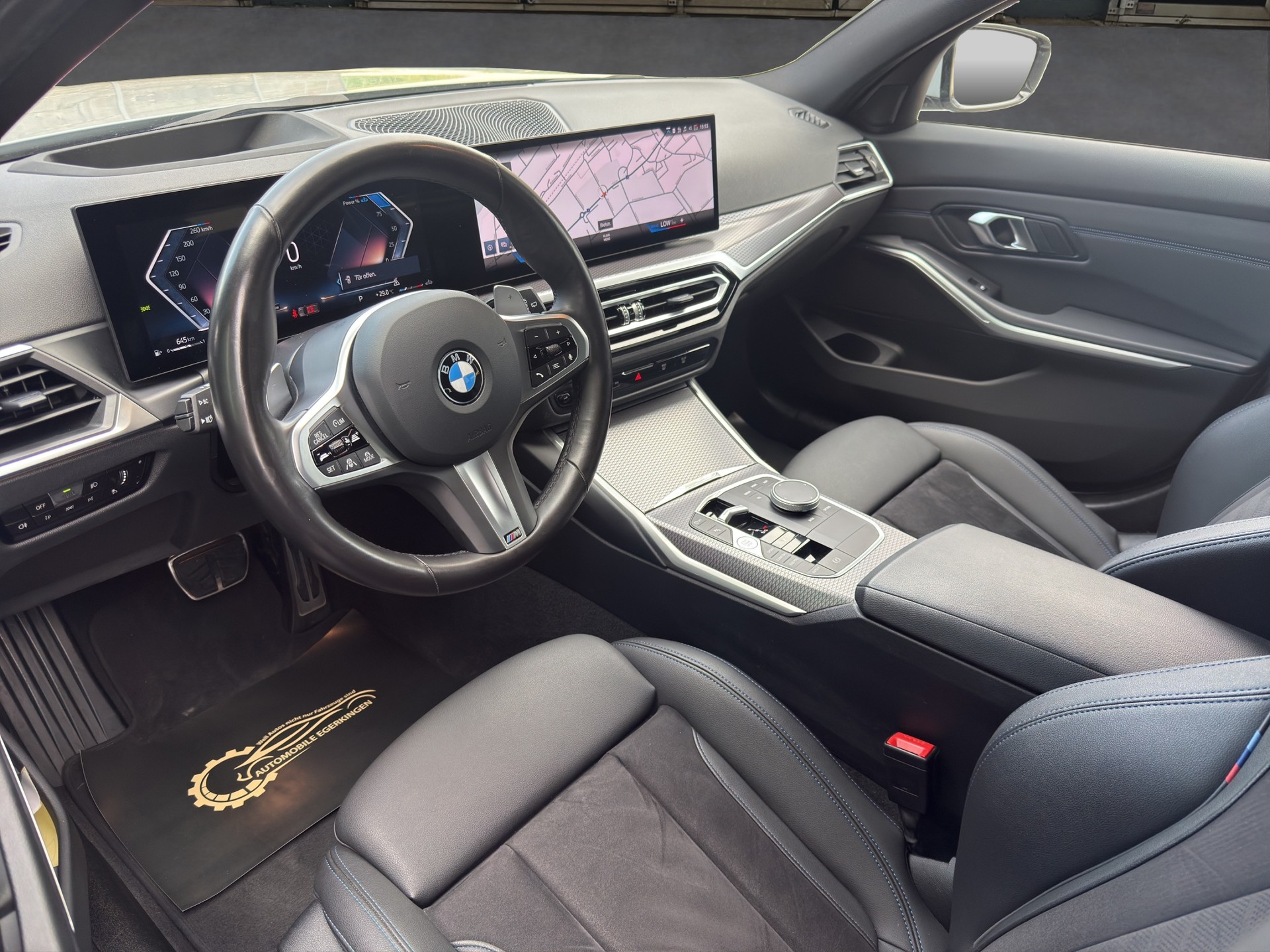 BMW 320d xDrive 48V Touring Steptronic M Sport-image-8