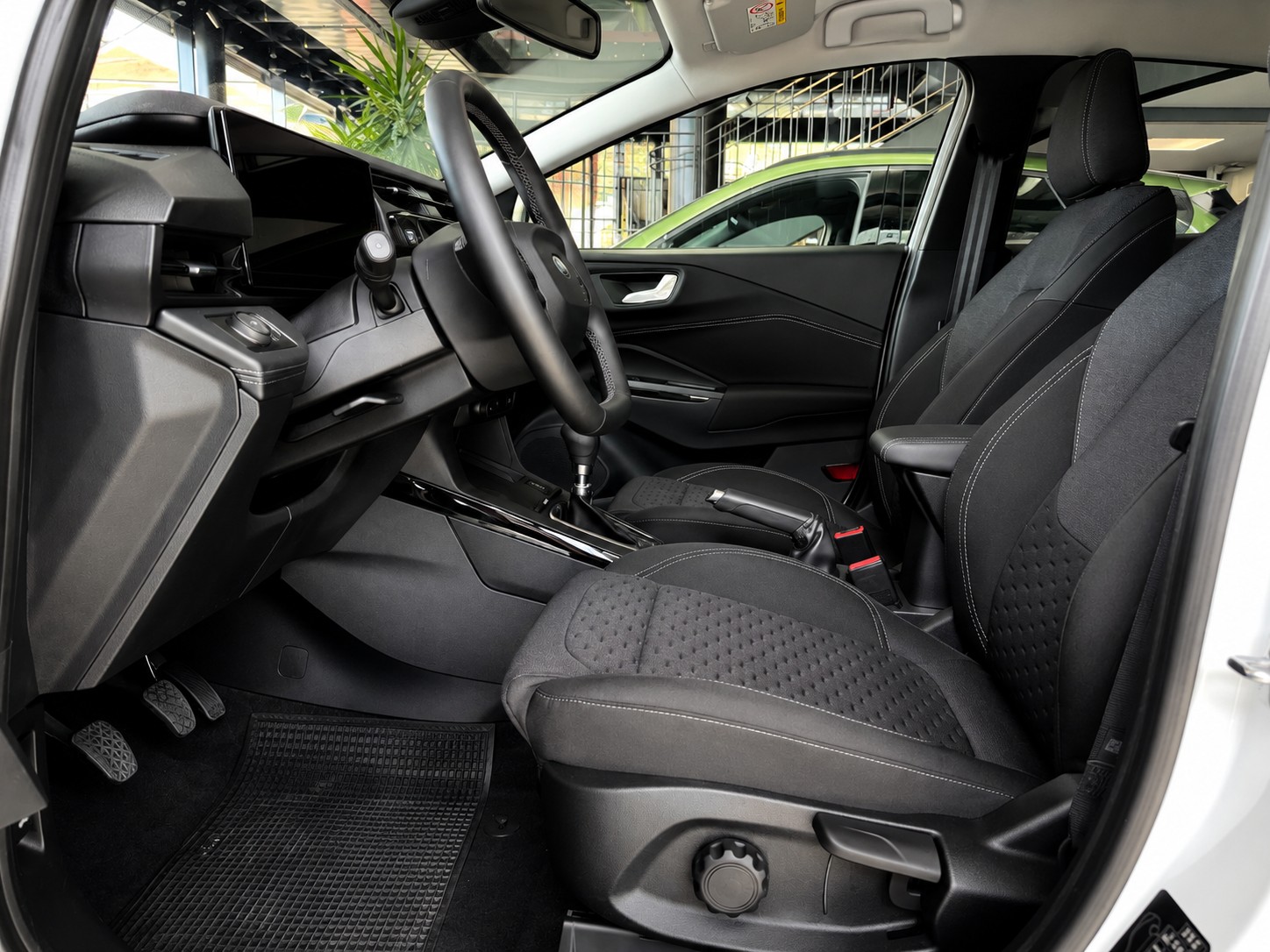 FORD Puma 1.0 MHEV Titanium-image-11