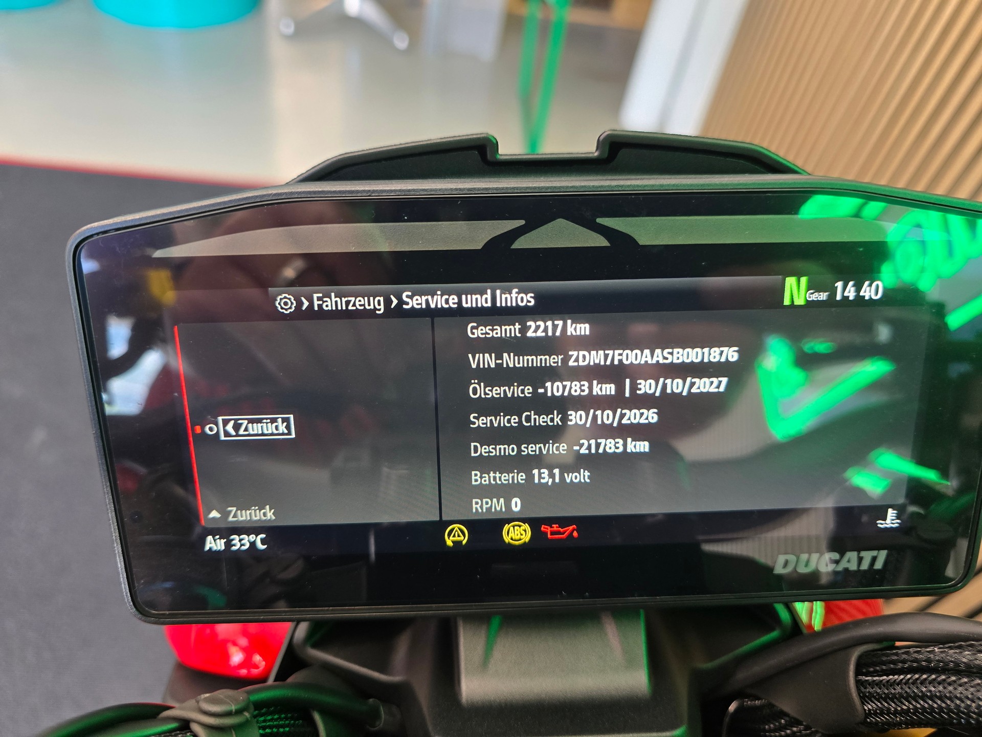 DUCATI STREETFIGHTER V4 S-image-6