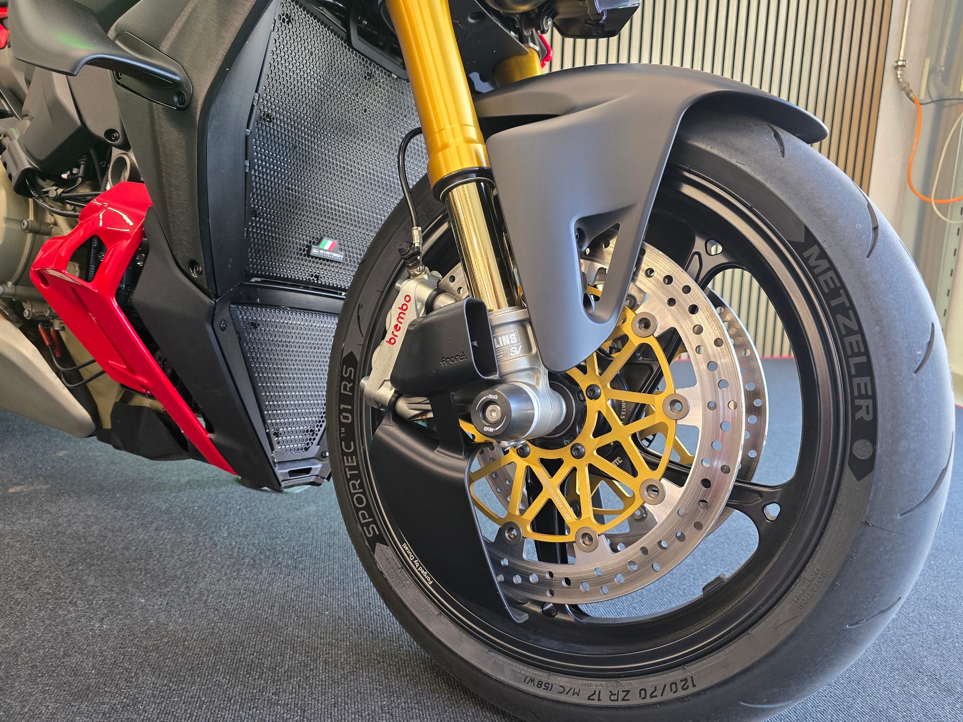 DUCATI STREETFIGHTER V4 S-image-7