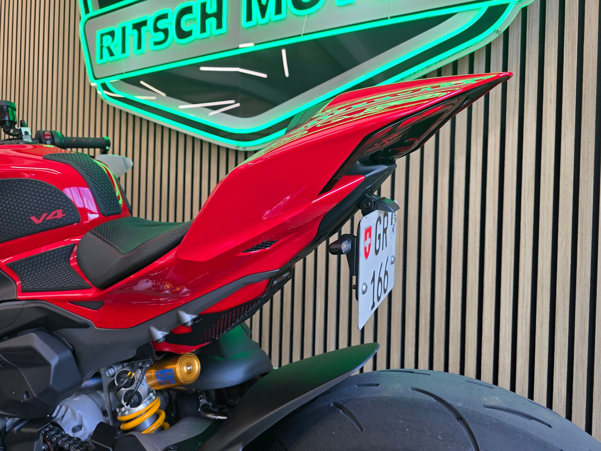 DUCATI STREETFIGHTER V4 S-image-11