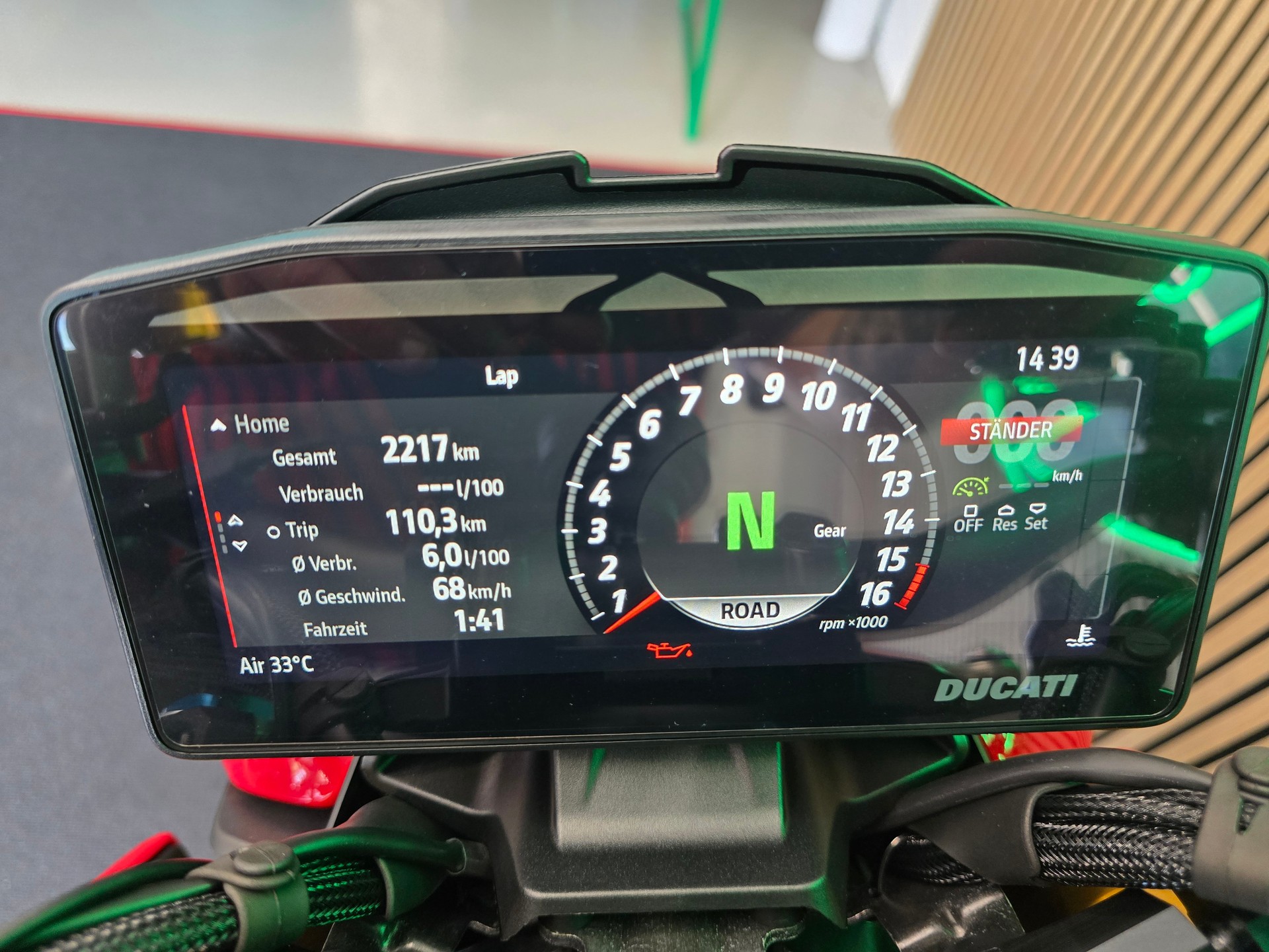 DUCATI STREETFIGHTER V4 S-image-5