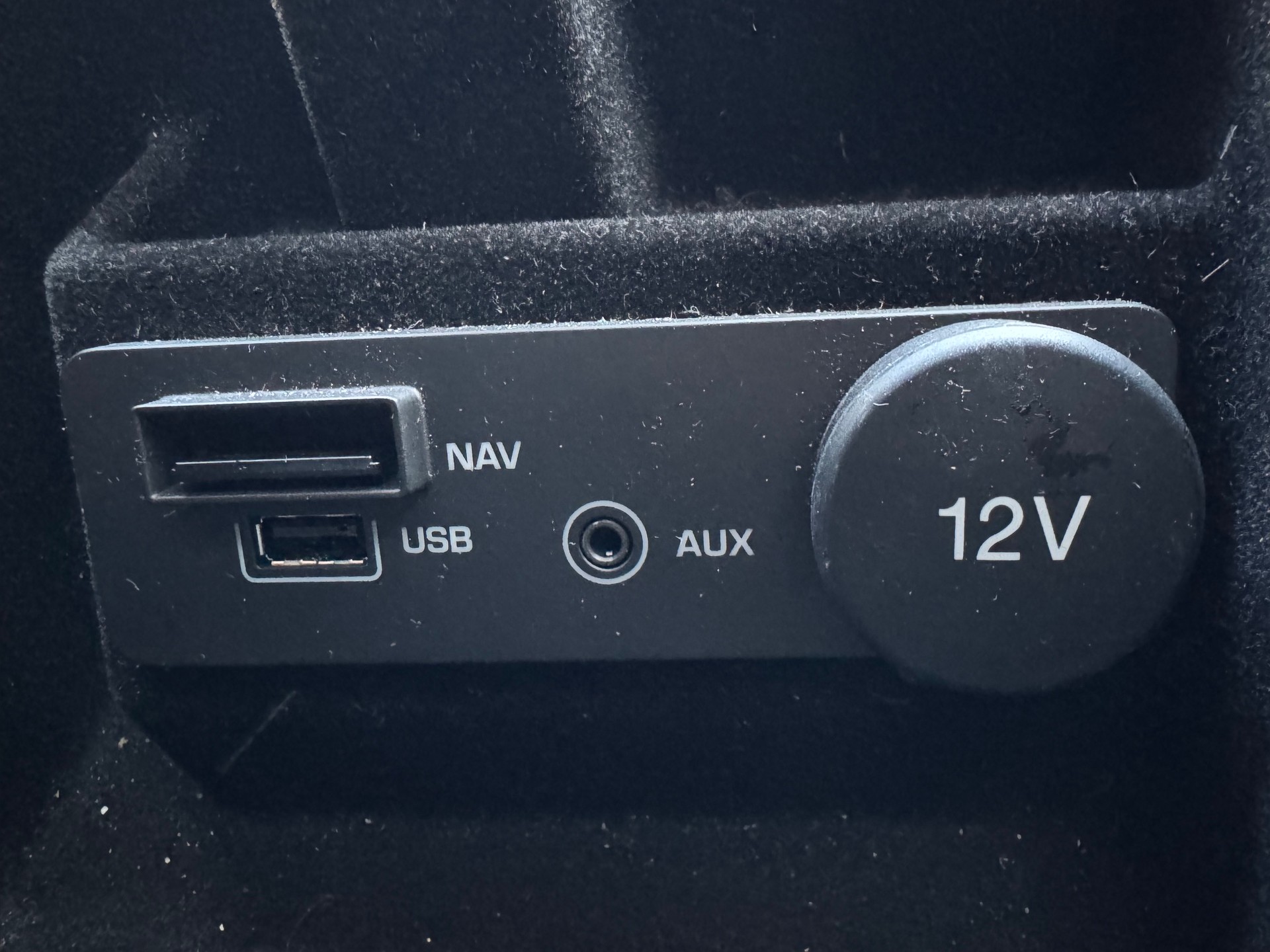 LAND ROVER Range Rover Evoque 2.0 Si4 SE Dynamic AT9-image-17