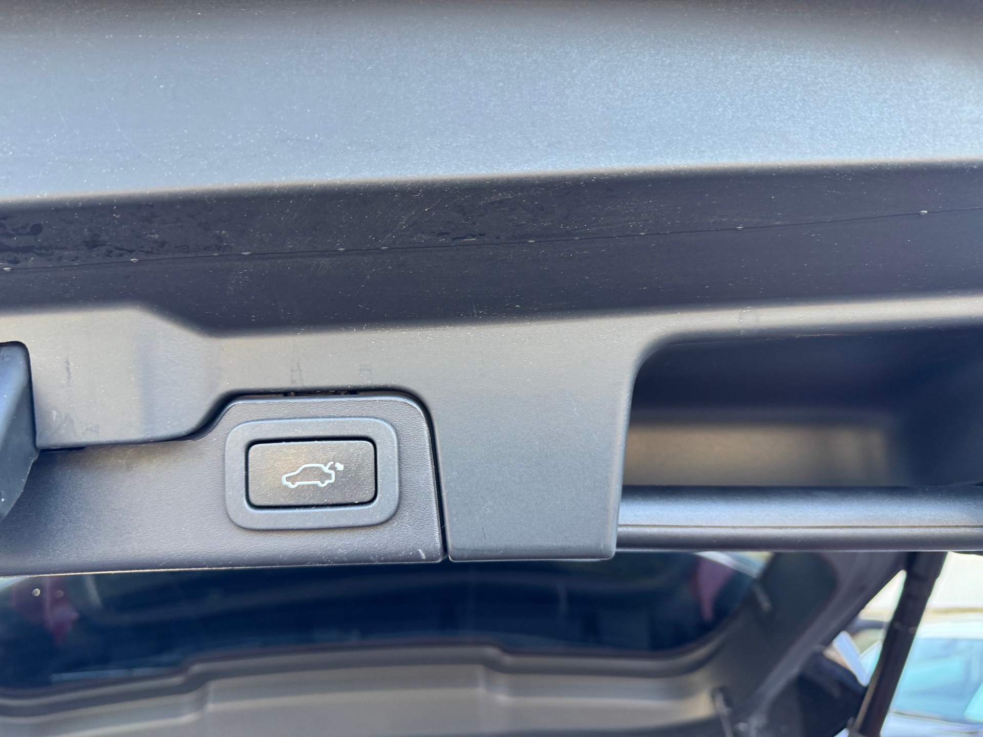 LAND ROVER Range Rover Evoque 2.0 Si4 SE Dynamic AT9-image-25