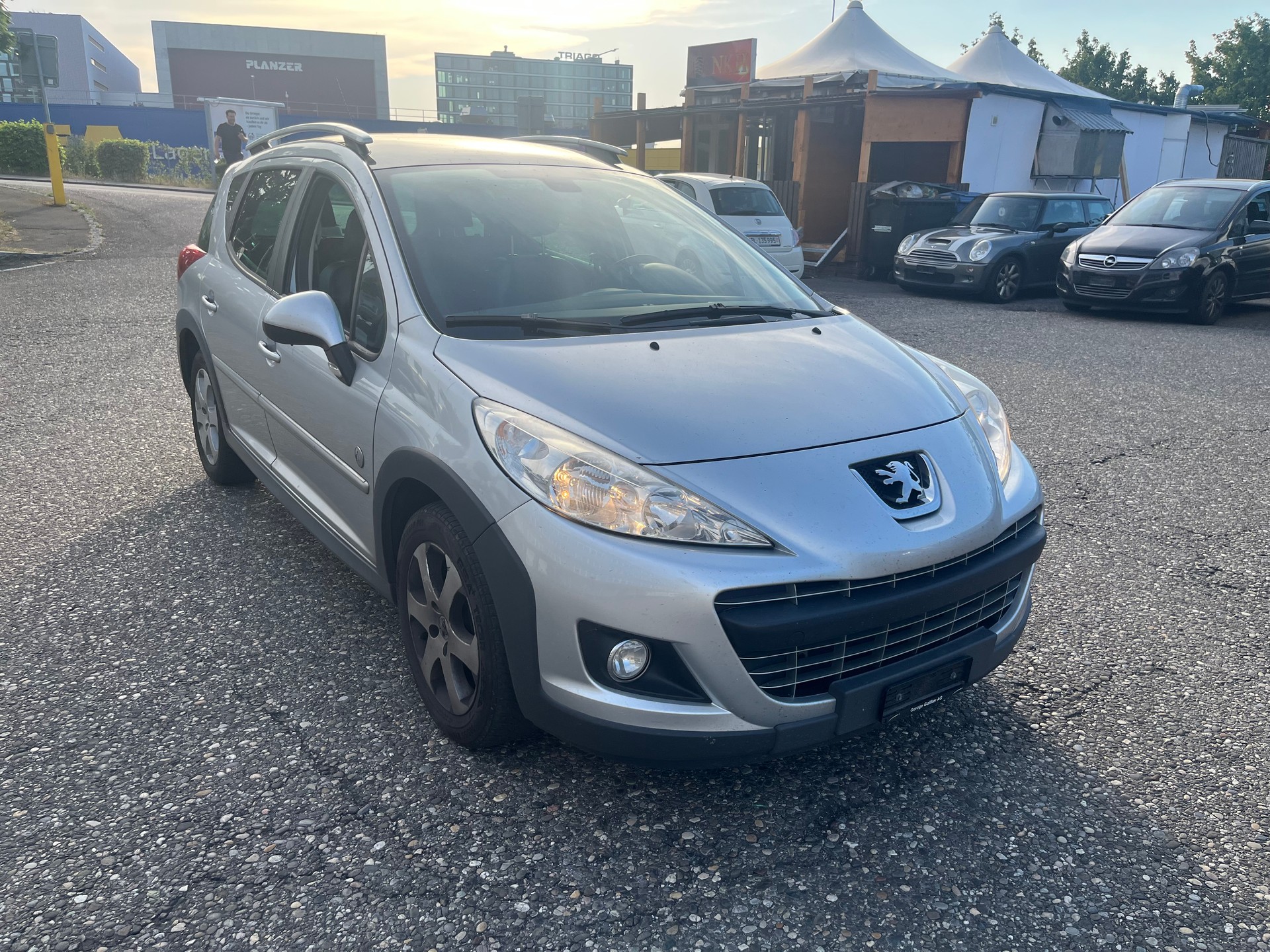 PEUGEOT 207-image-1