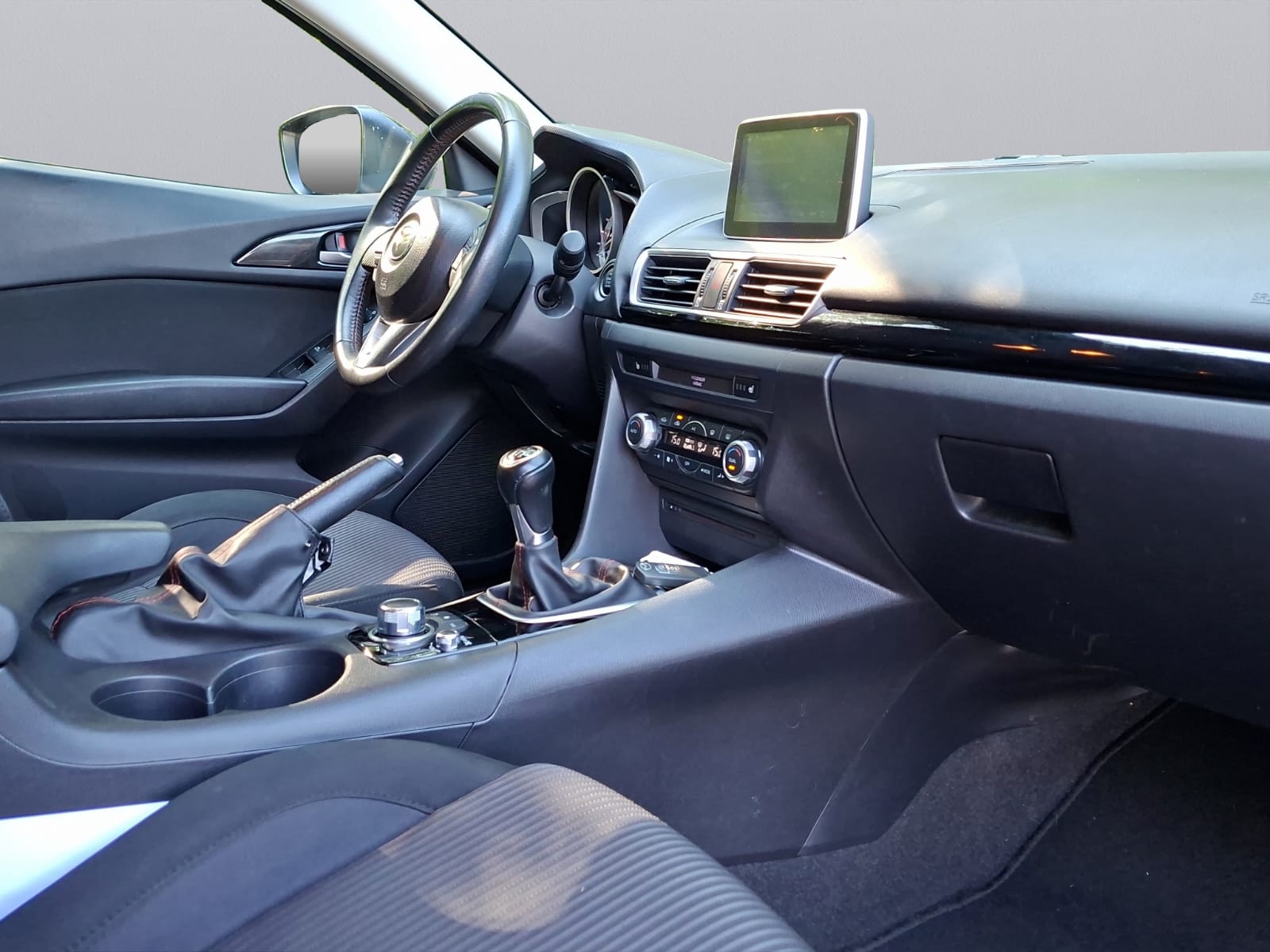 MAZDA 3 2.0 16V Ambition-image-9