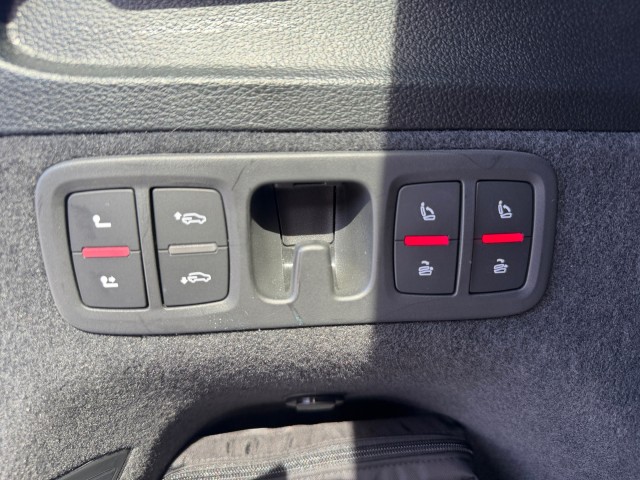 AUDI Q7 50 TDI quattro S Line tiptronic-image-19