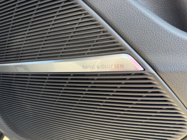 AUDI Q7 50 TDI quattro S Line tiptronic-image-24