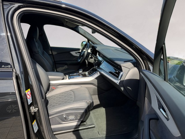 AUDI Q7 50 TDI quattro S Line tiptronic-image-16