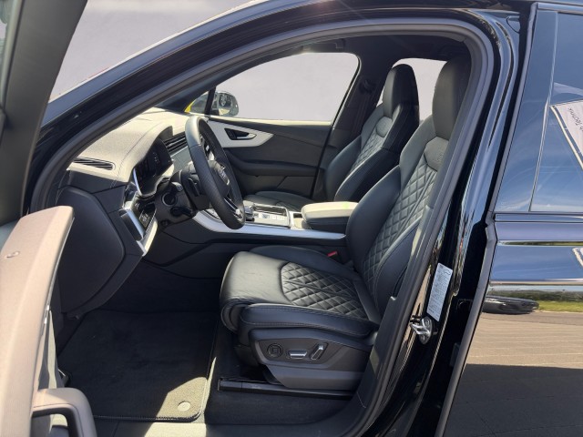 AUDI Q7 50 TDI quattro S Line tiptronic-image-9