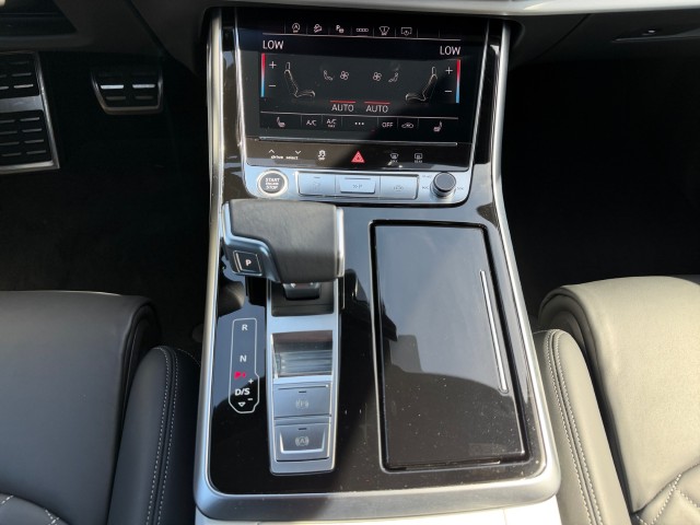 AUDI Q7 50 TDI quattro S Line tiptronic-image-14
