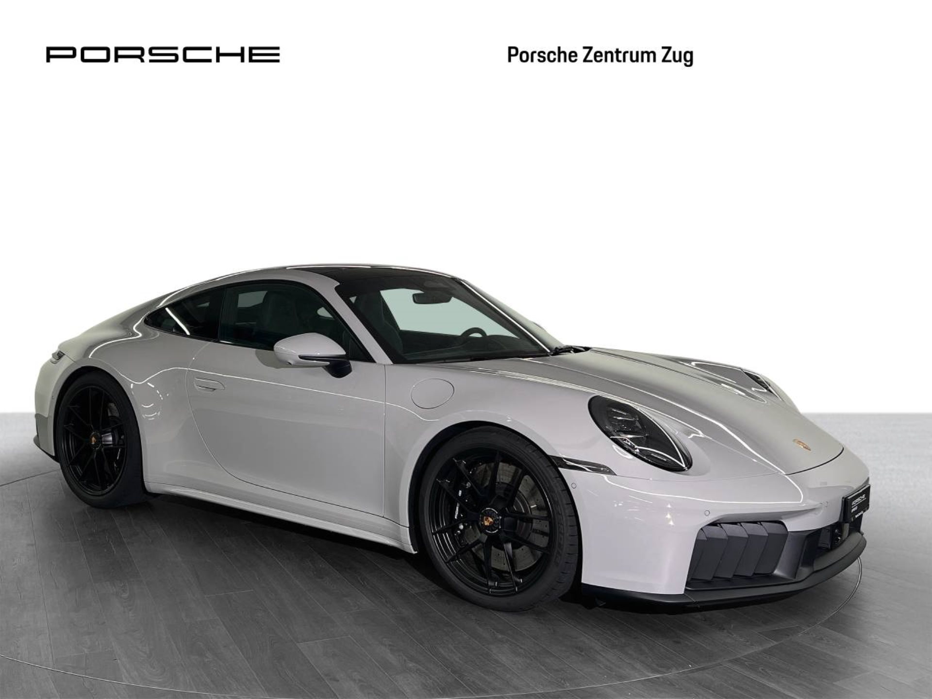 PORSCHE 911 Carrera 4 GTS-image-7