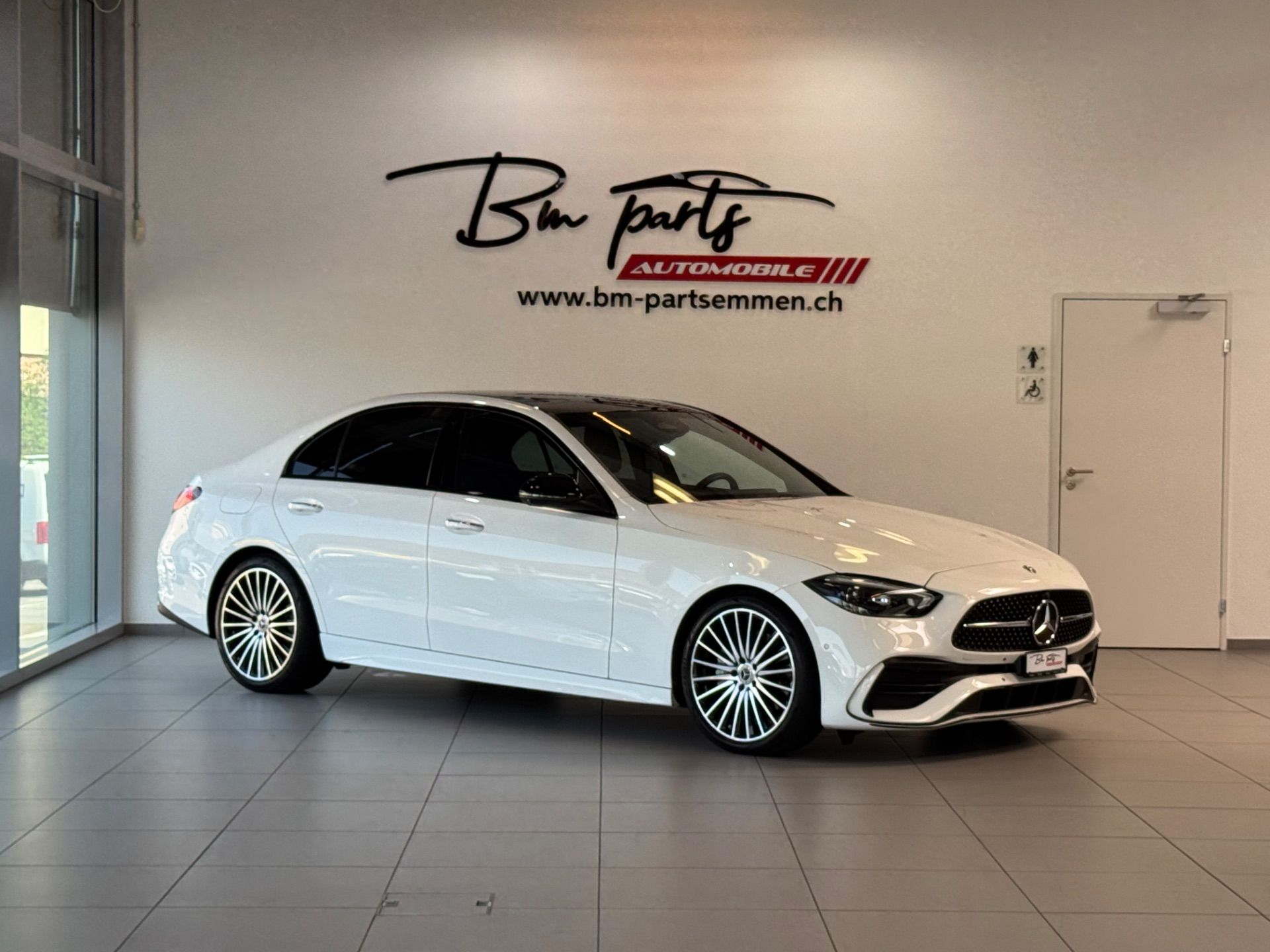 MERCEDES-BENZ C 300 d 4Matic AMG Line-image-0