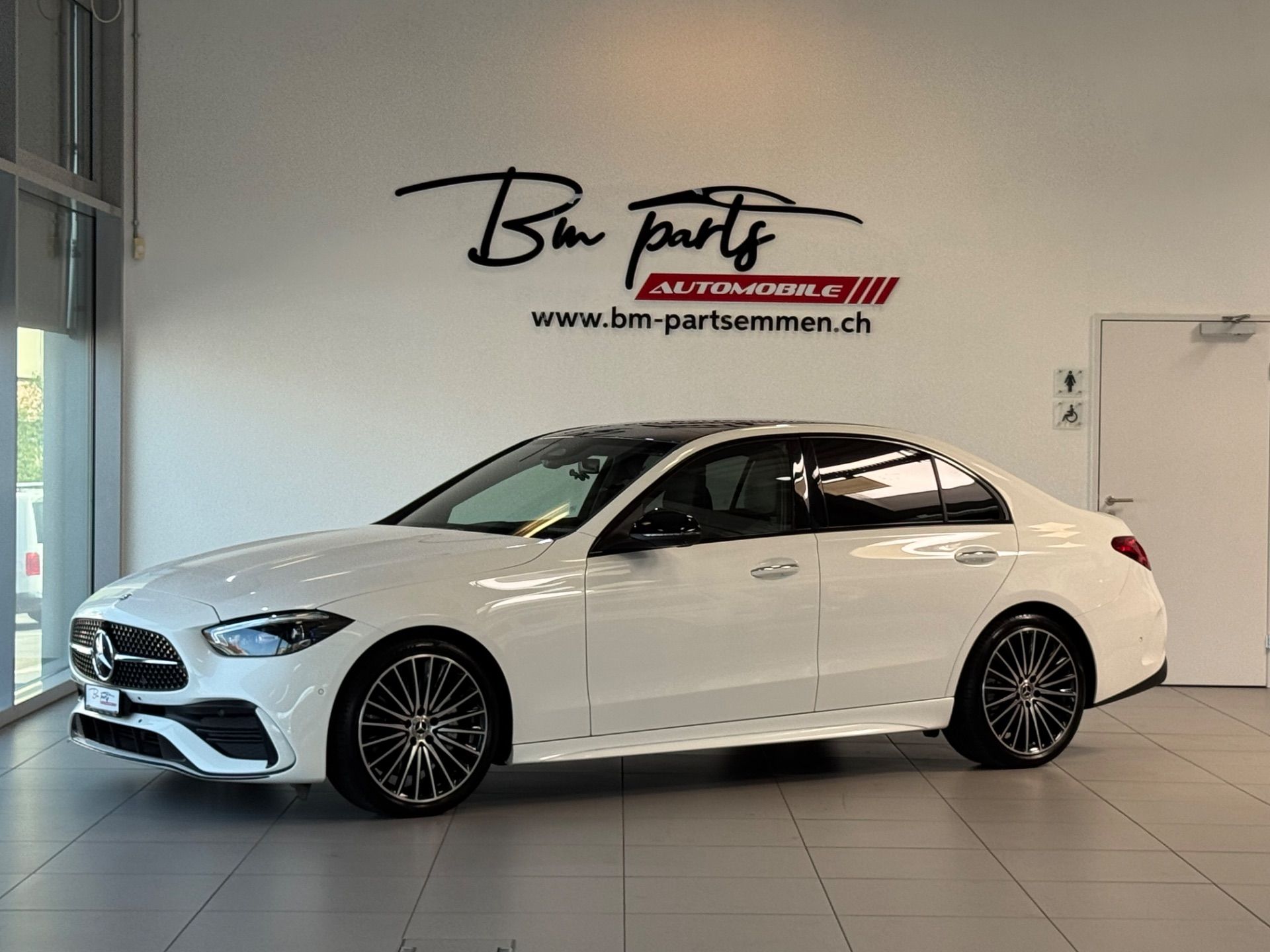 MERCEDES-BENZ C 300 d 4Matic AMG Line-image-1
