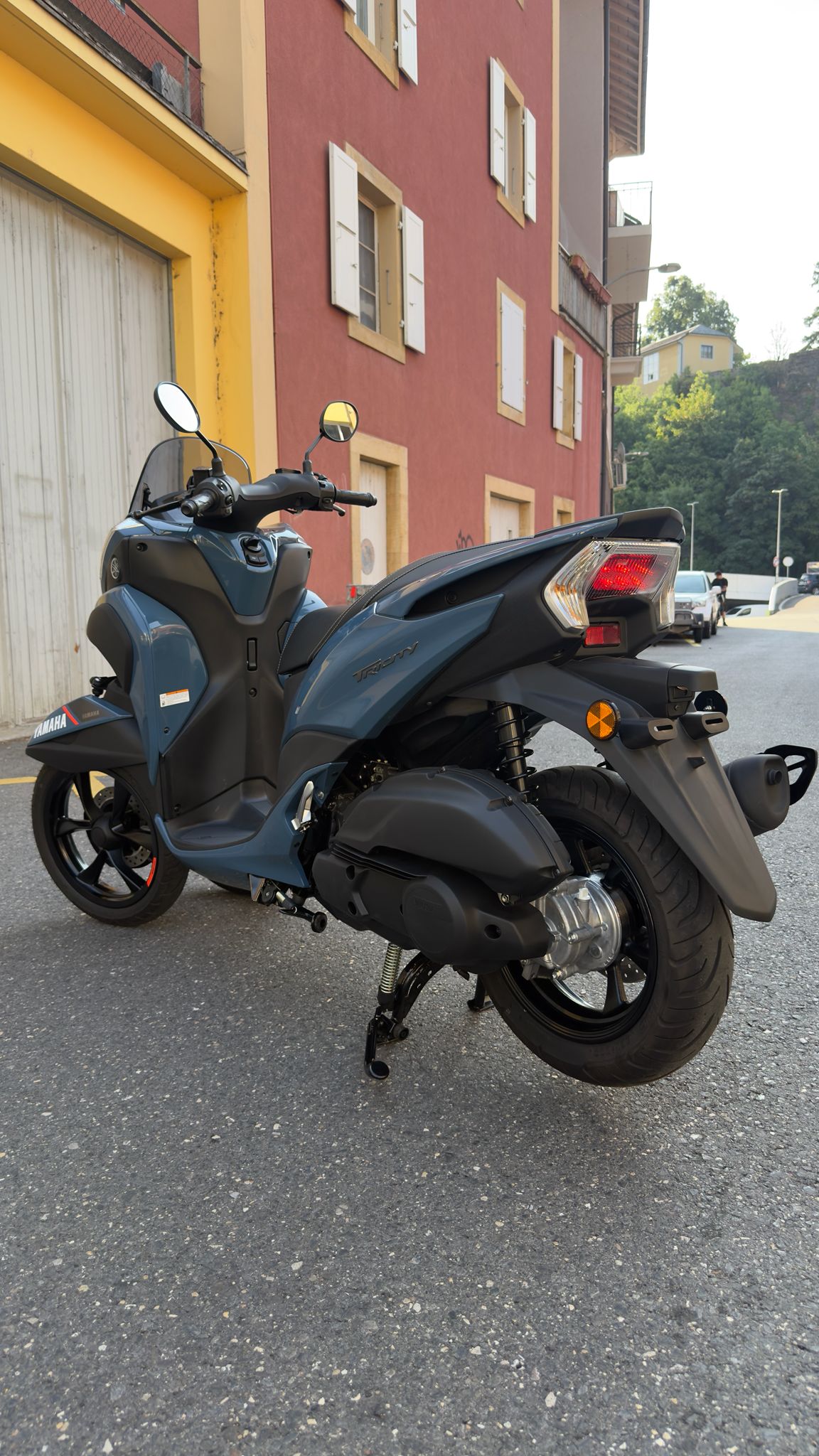 YAMAHA Tricity MW 125-showroom-element-2