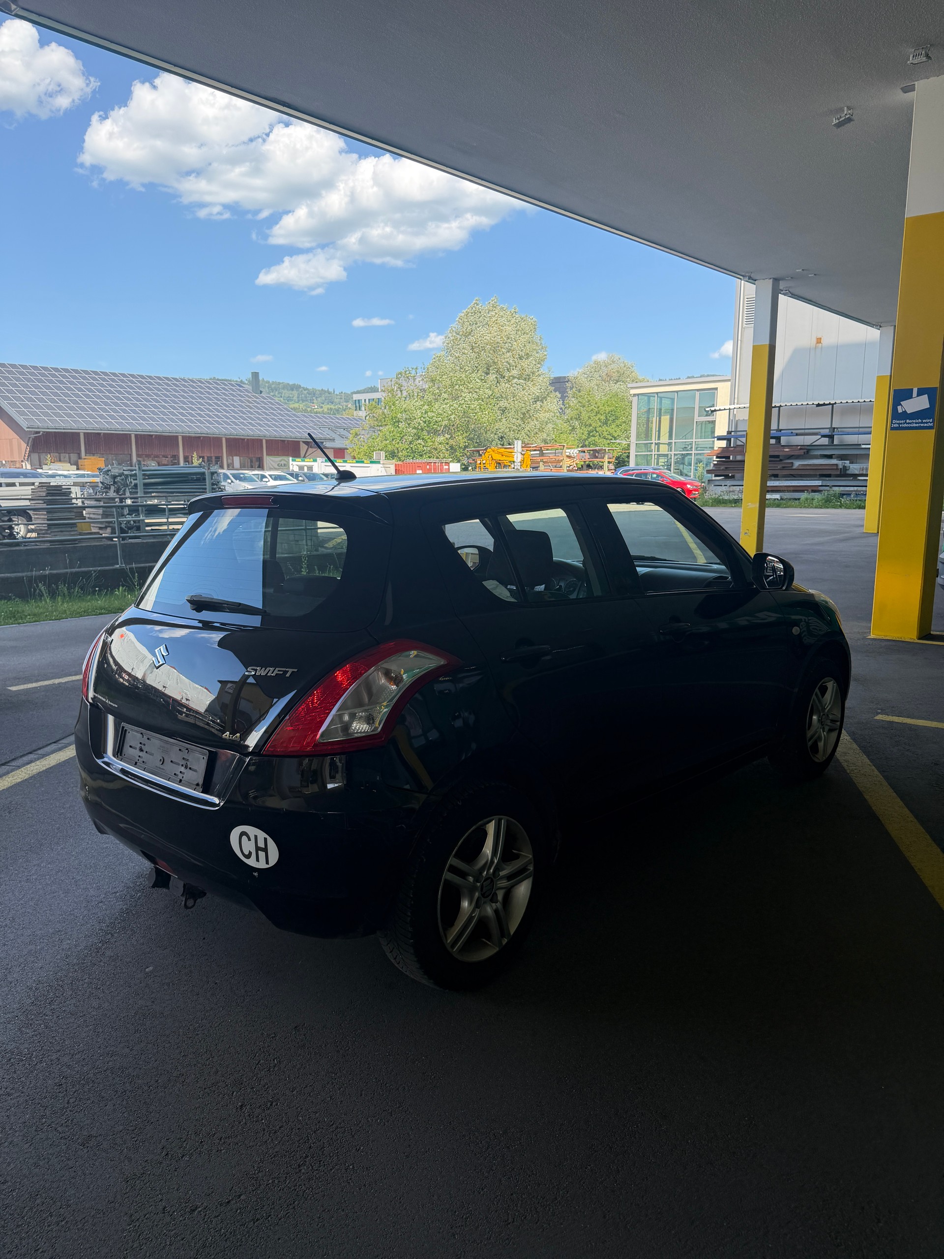 SUZUKI Swift 1.2i 16V GL 4x4-image-6