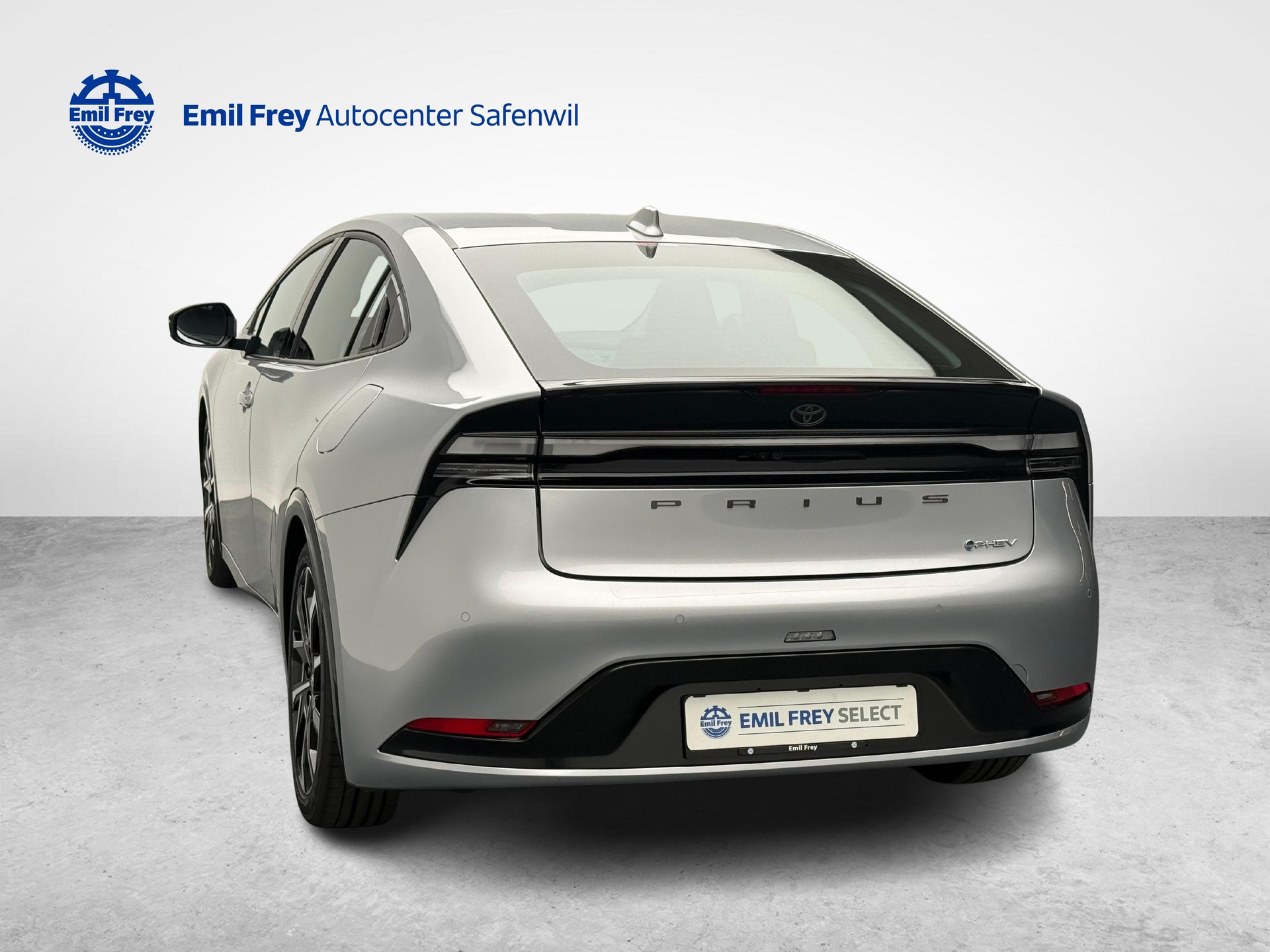 TOYOTA Prius 2.0 Plug-In-Hybrid Style-image-2