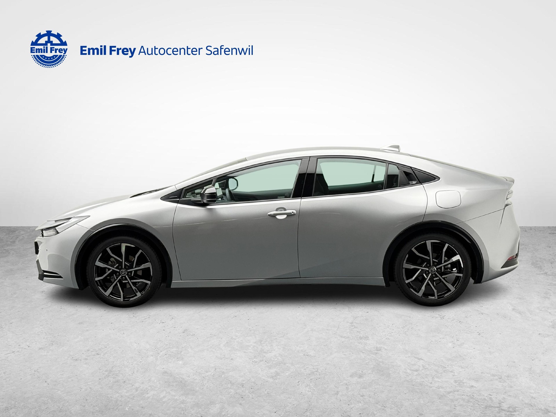 TOYOTA Prius 2.0 Plug-In-Hybrid Style-image-1