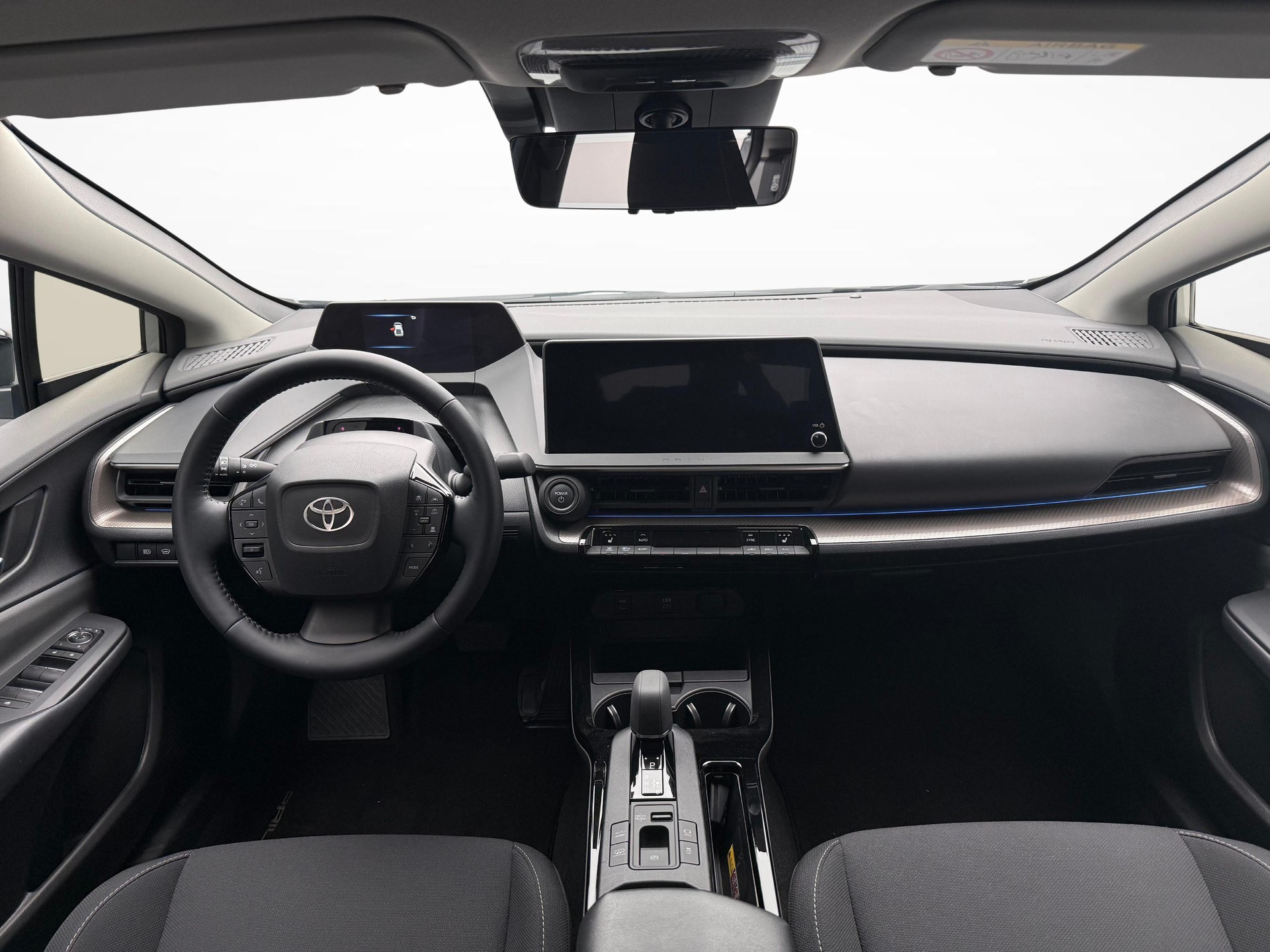 TOYOTA Prius 2.0 Plug-In-Hybrid Style-image-8