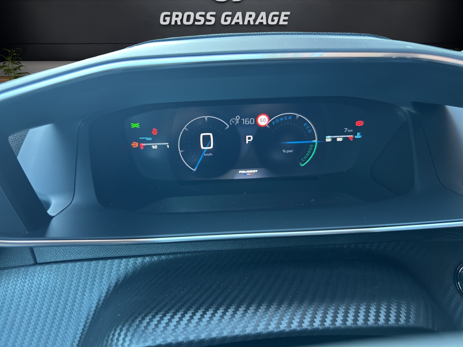 PEUGEOT 208 NEW 1.2 Hybrid 145 GT-image-13