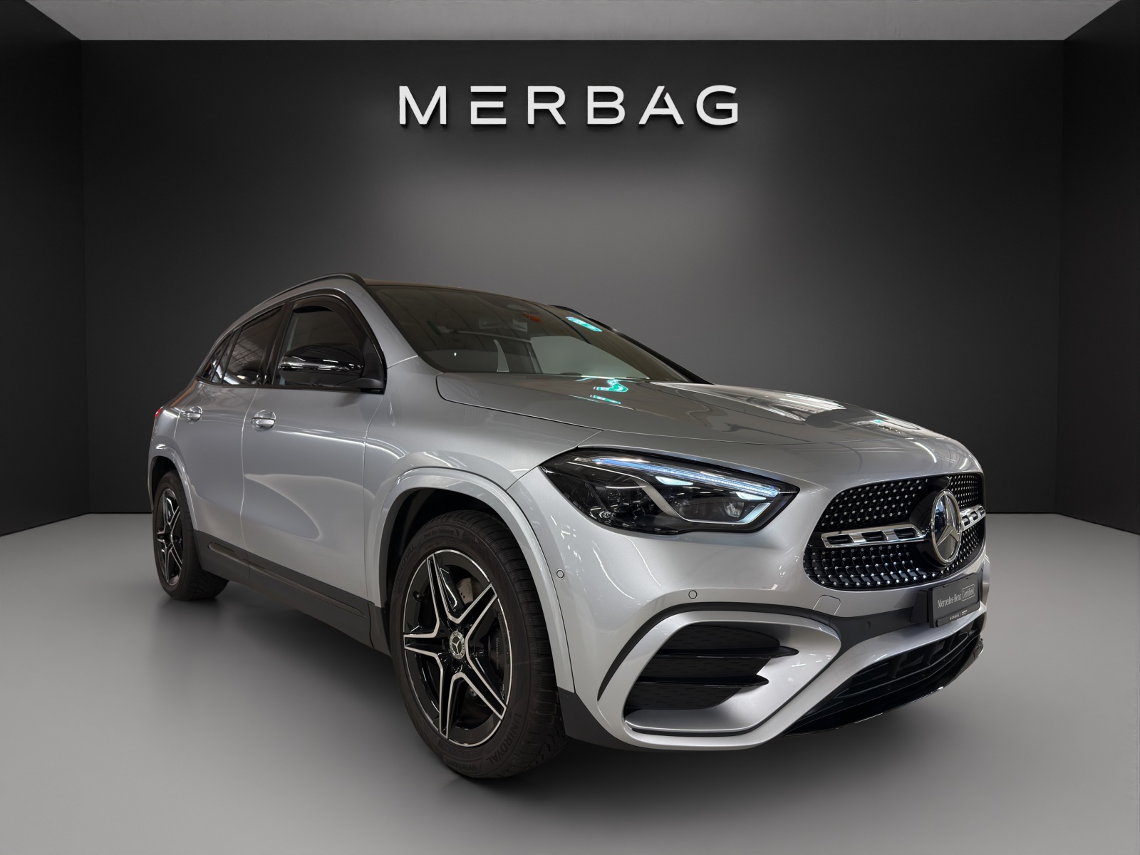 MERCEDES-BENZ GLA 220d 4Matic 8G-DCTSwiss Star-image-0