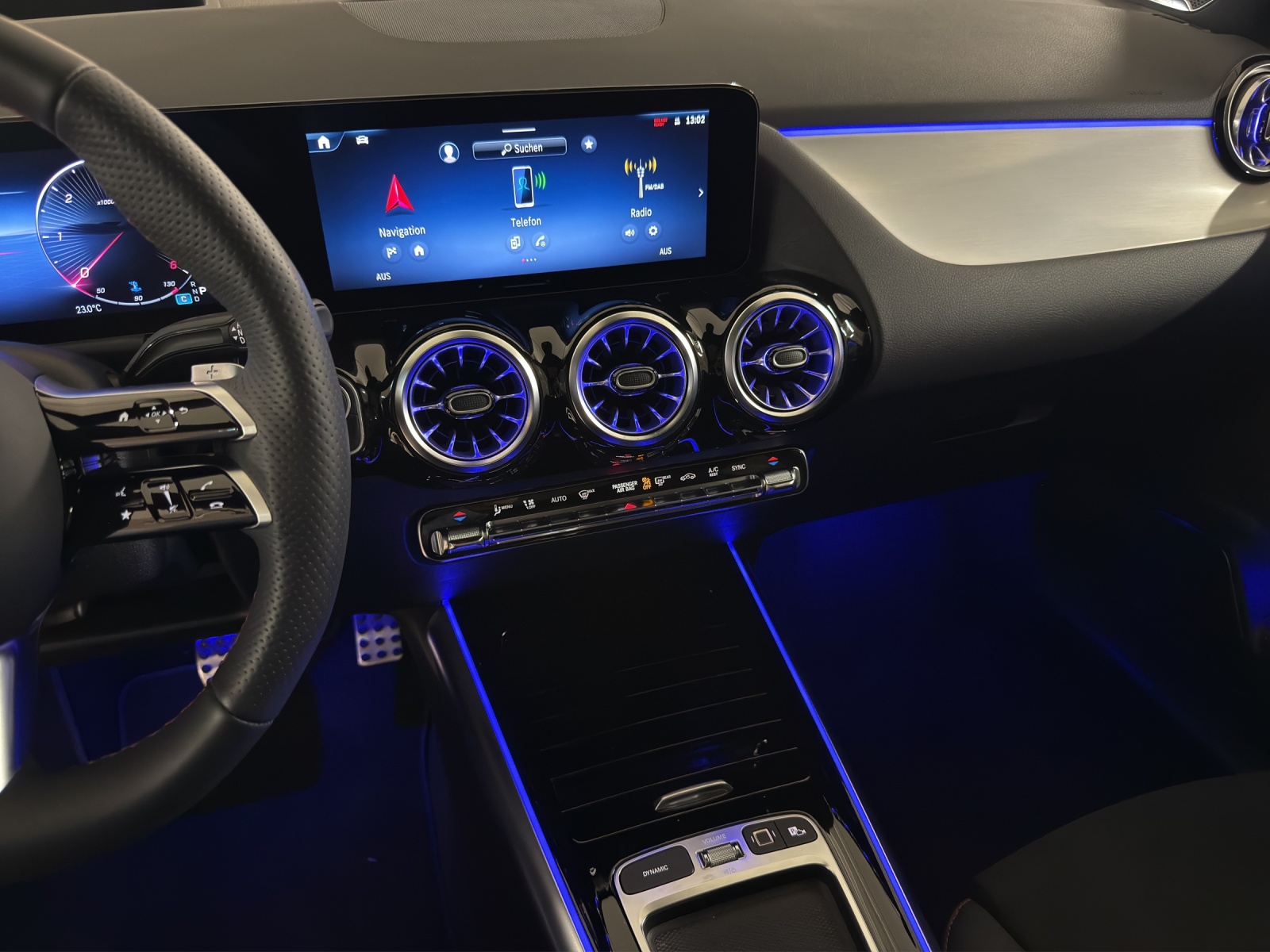 MERCEDES-BENZ GLA 220d 4Matic 8G-DCTSwiss Star-image-14