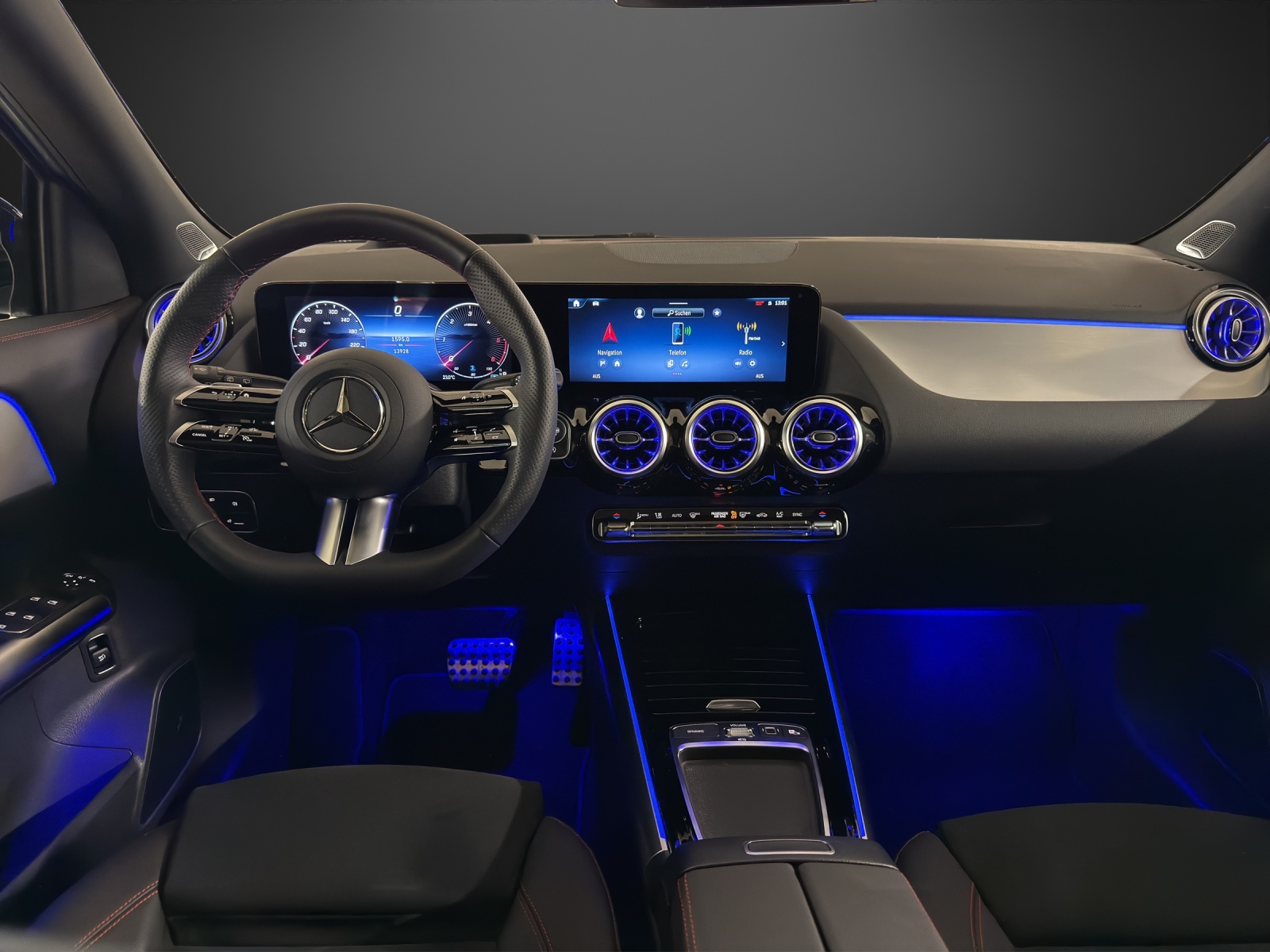 MERCEDES-BENZ GLA 220d 4Matic 8G-DCTSwiss Star-image-10