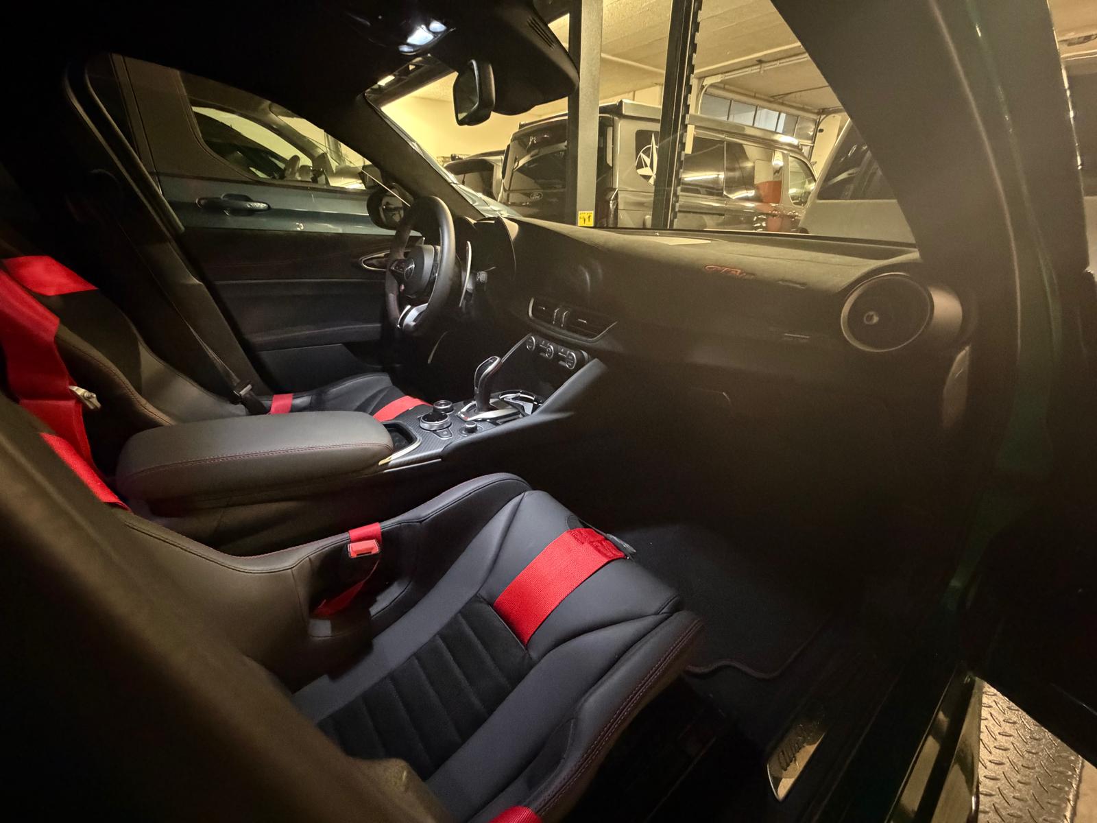 ALFA ROMEO Giulia 2.9 V6 GTA M Automatic-showroom-element-3