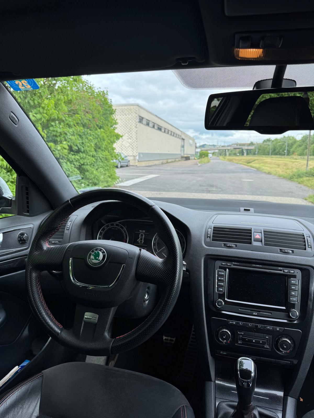 SKODA 2.0 TDI RS-image-3