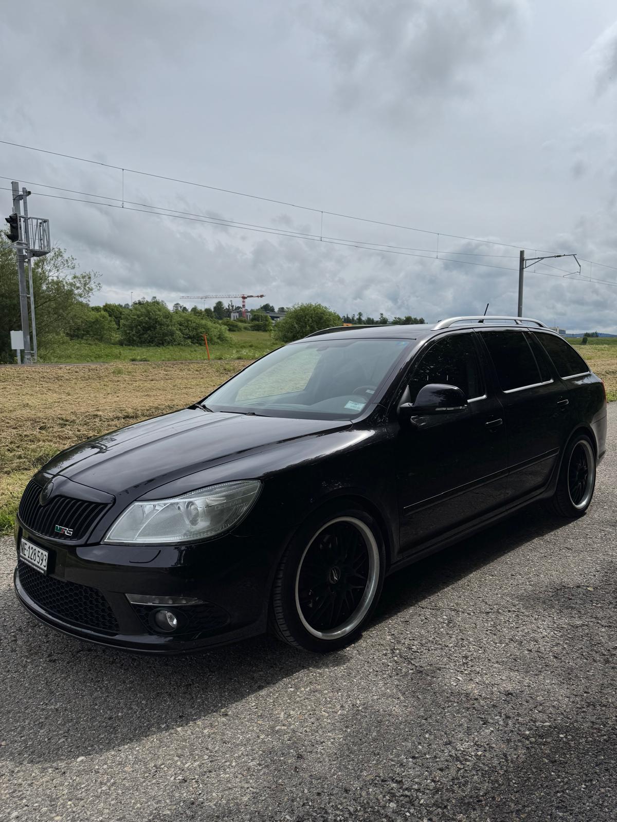 SKODA 2.0 TDI RS-image-0