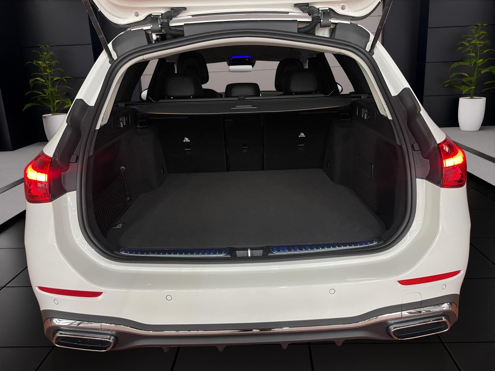 MERCEDES-BENZ C 220 d 4MATIC Swiss Star AMG Line-image-8