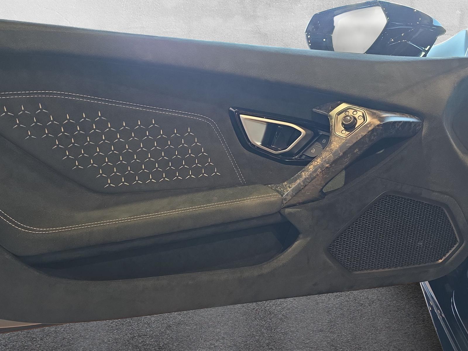 LAMBORGHINI Huracan Coupé 5.2 Performante-image-20