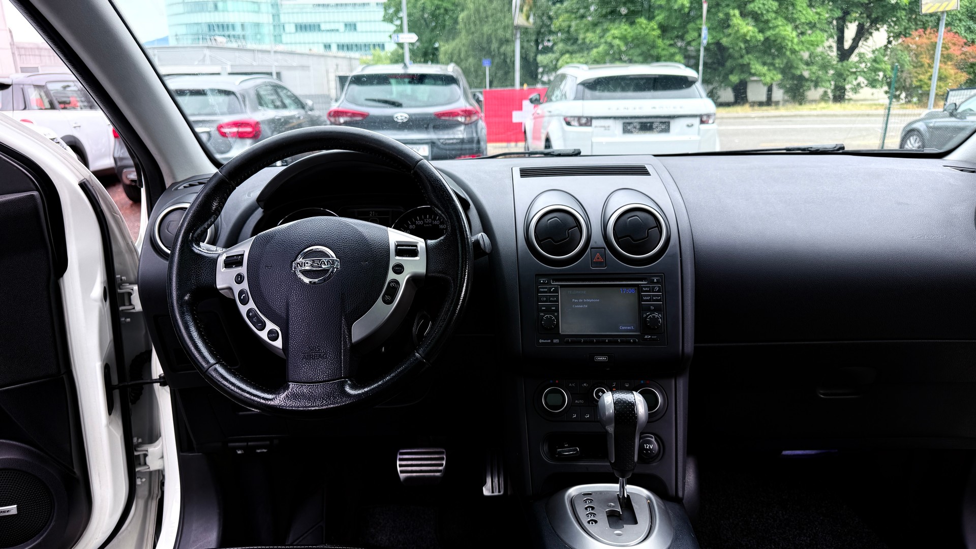 NISSAN Qashqai 2.0 dCi 4WD tekna Automatic-image-9